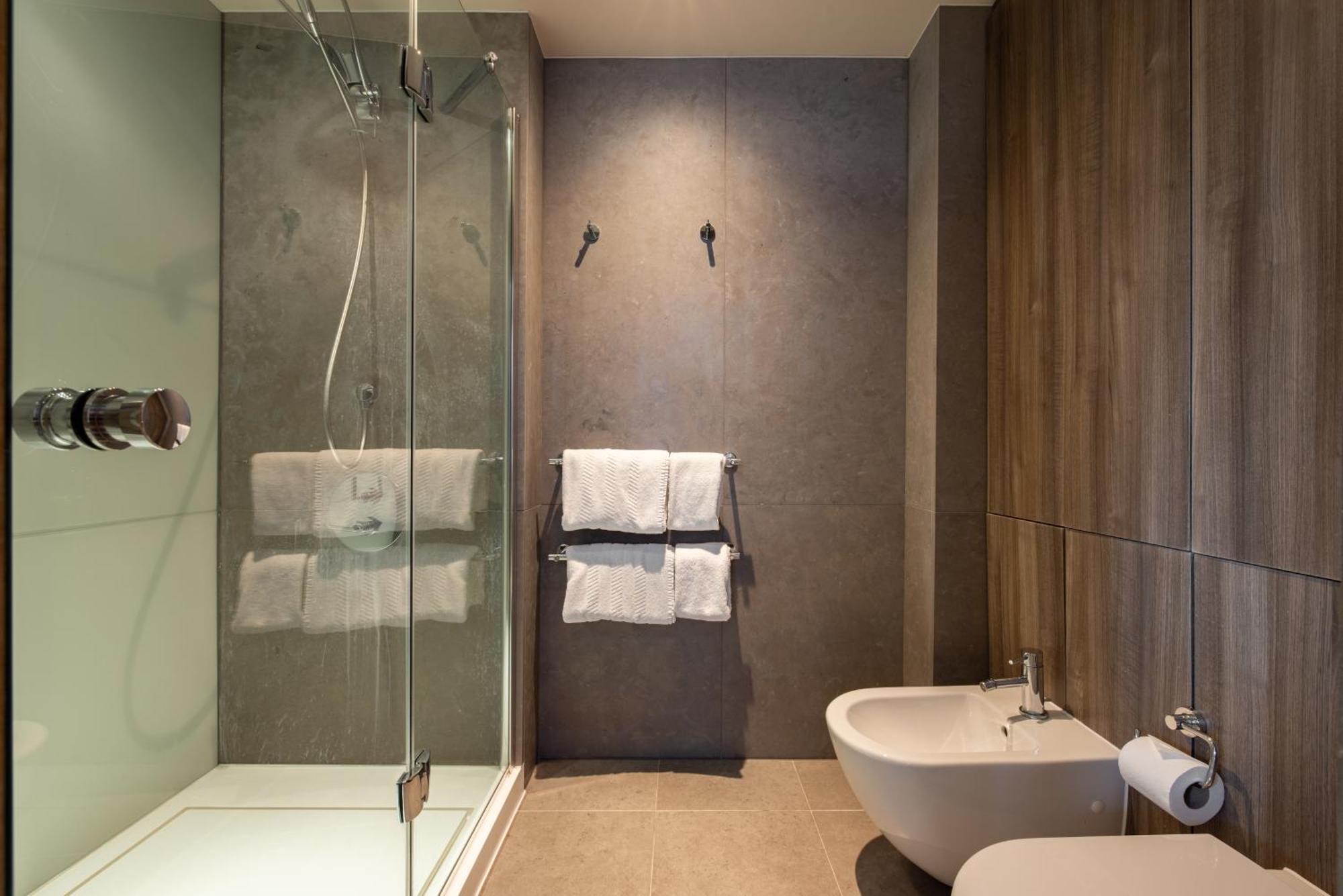 The Thames View - Stunning 3bdr With Terrace Apartment *