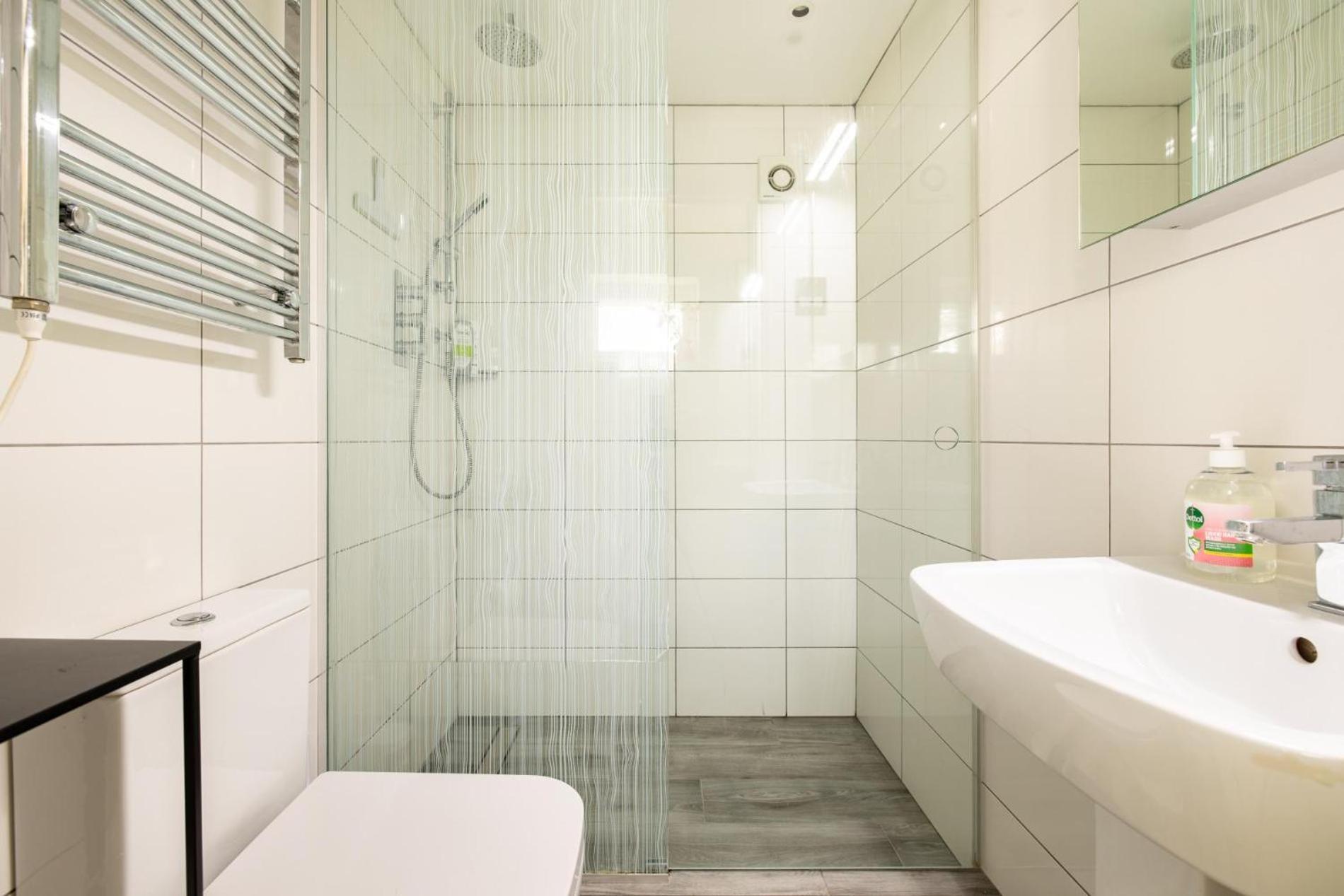 Robin'S Nest, 1 Bedroom Near Wimbledon Appartamento *