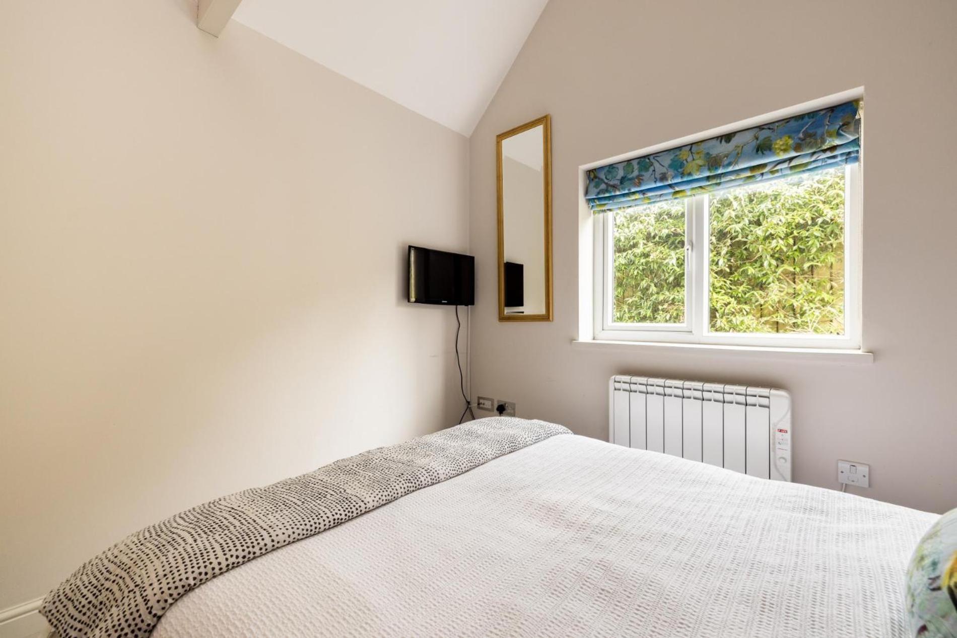 Robin'S Nest, 1 Bedroom Near Wimbledon Appartamento *