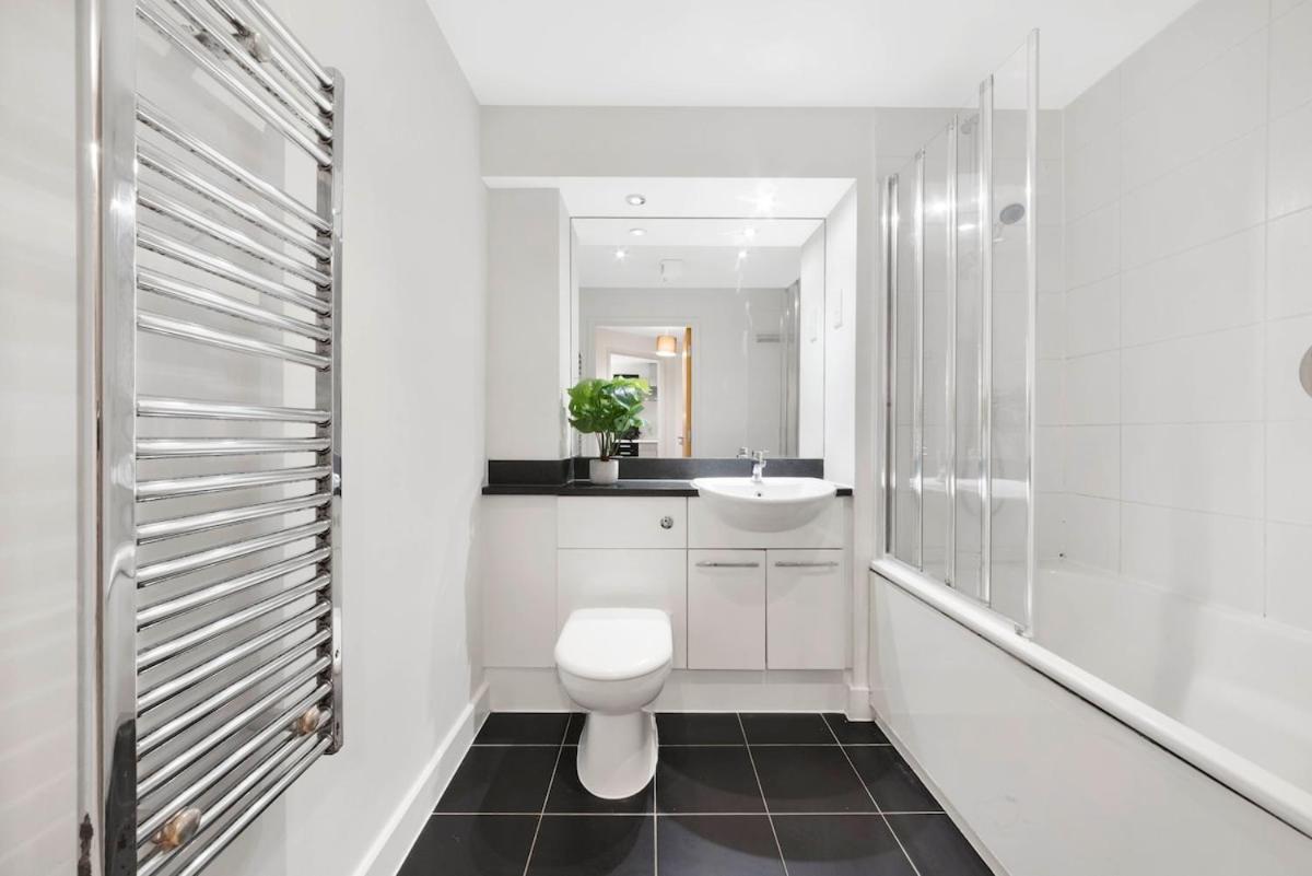 Appartement New Cosy Excel 1 Bedroom Londres