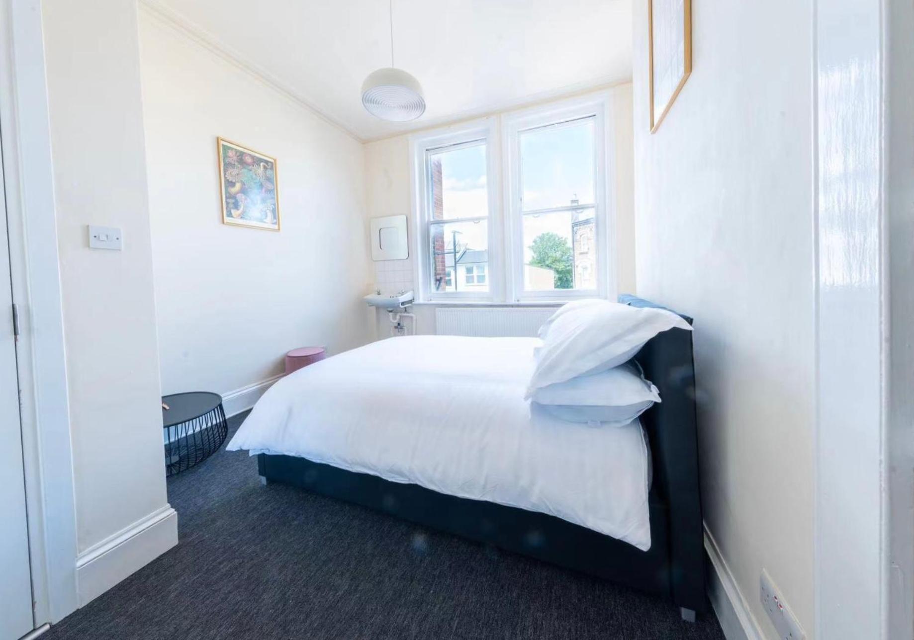 Newly Refurbished Double Camden Town Lejlighed