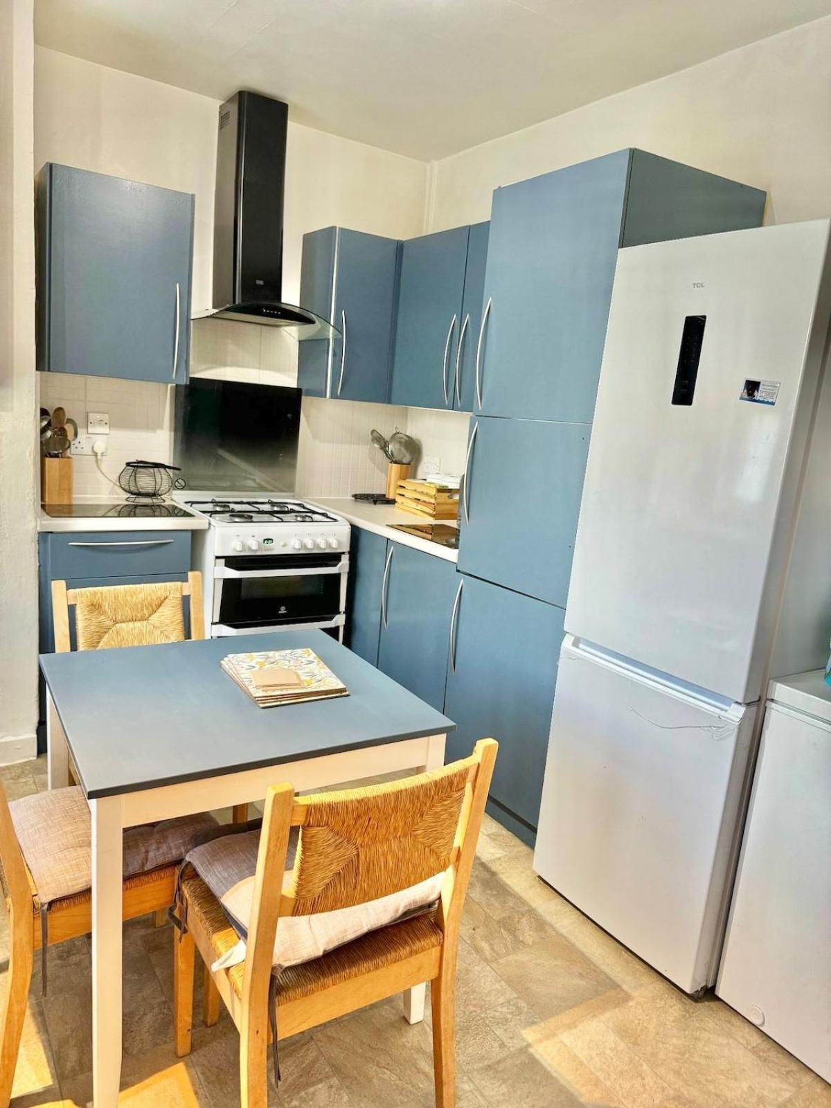 Spacious 2bed House In Clapham Common Lägenhet London