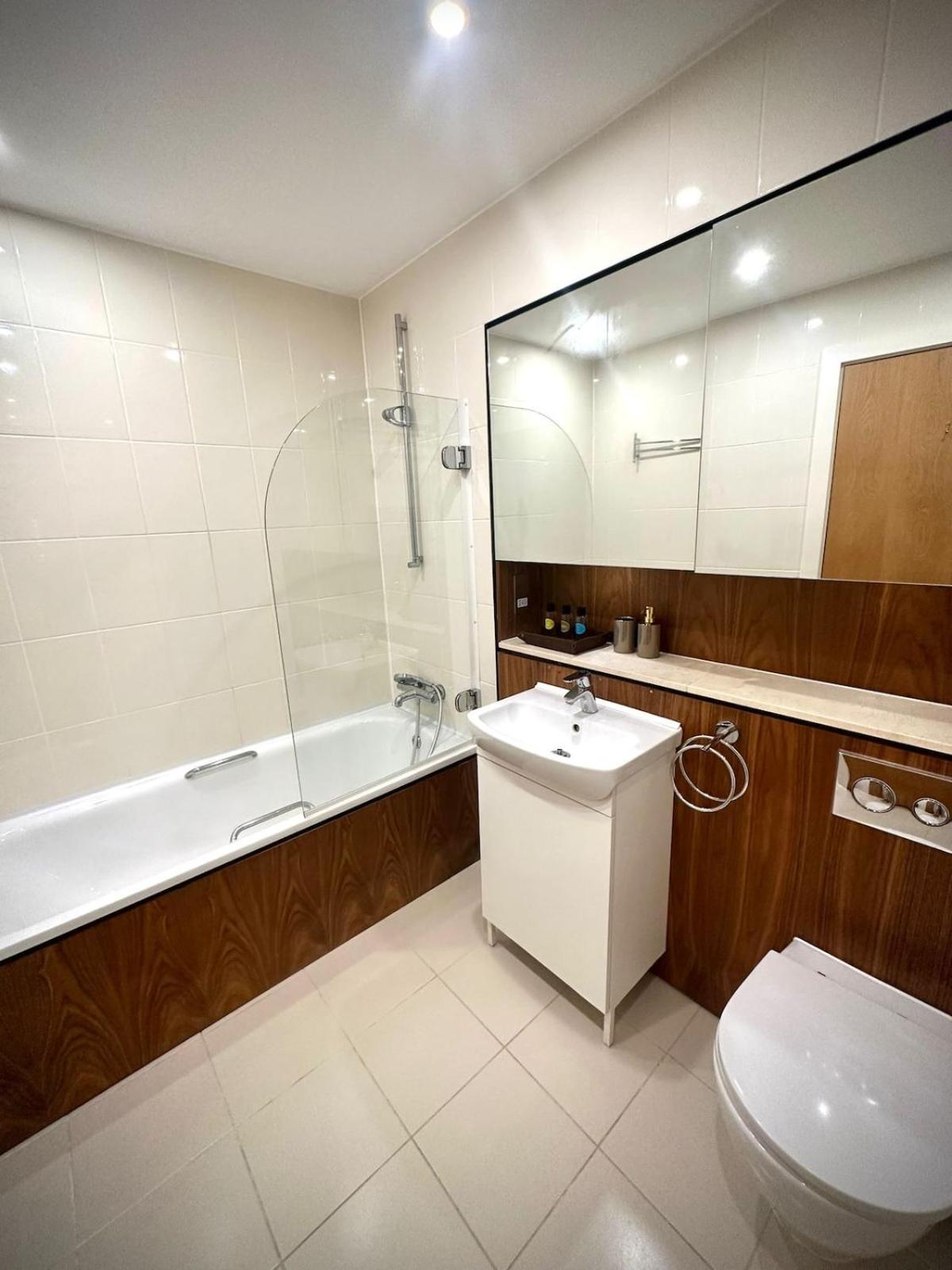 Flat For Shopping Big Ben River Thames Appartement Londen