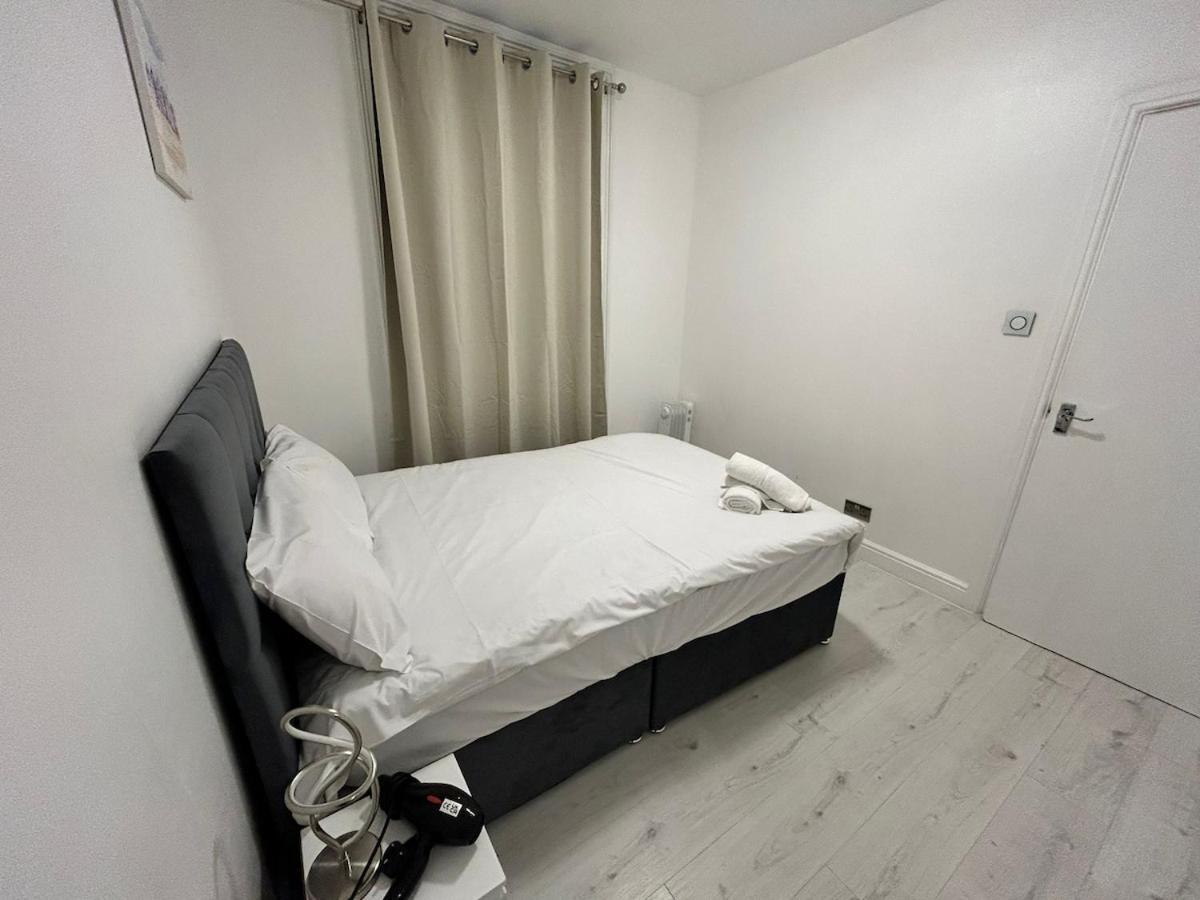 One Bedroom Flat Victoria Lejlighed London