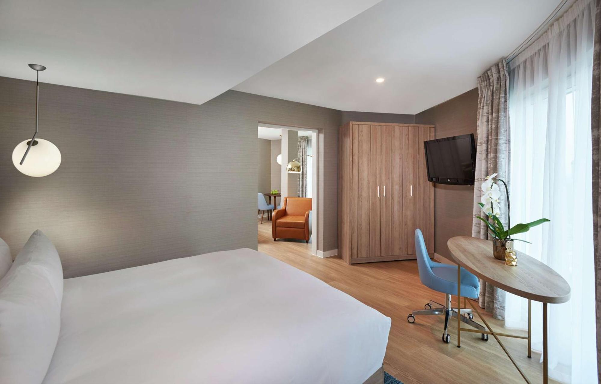 Doubletree By Hilton Excel London