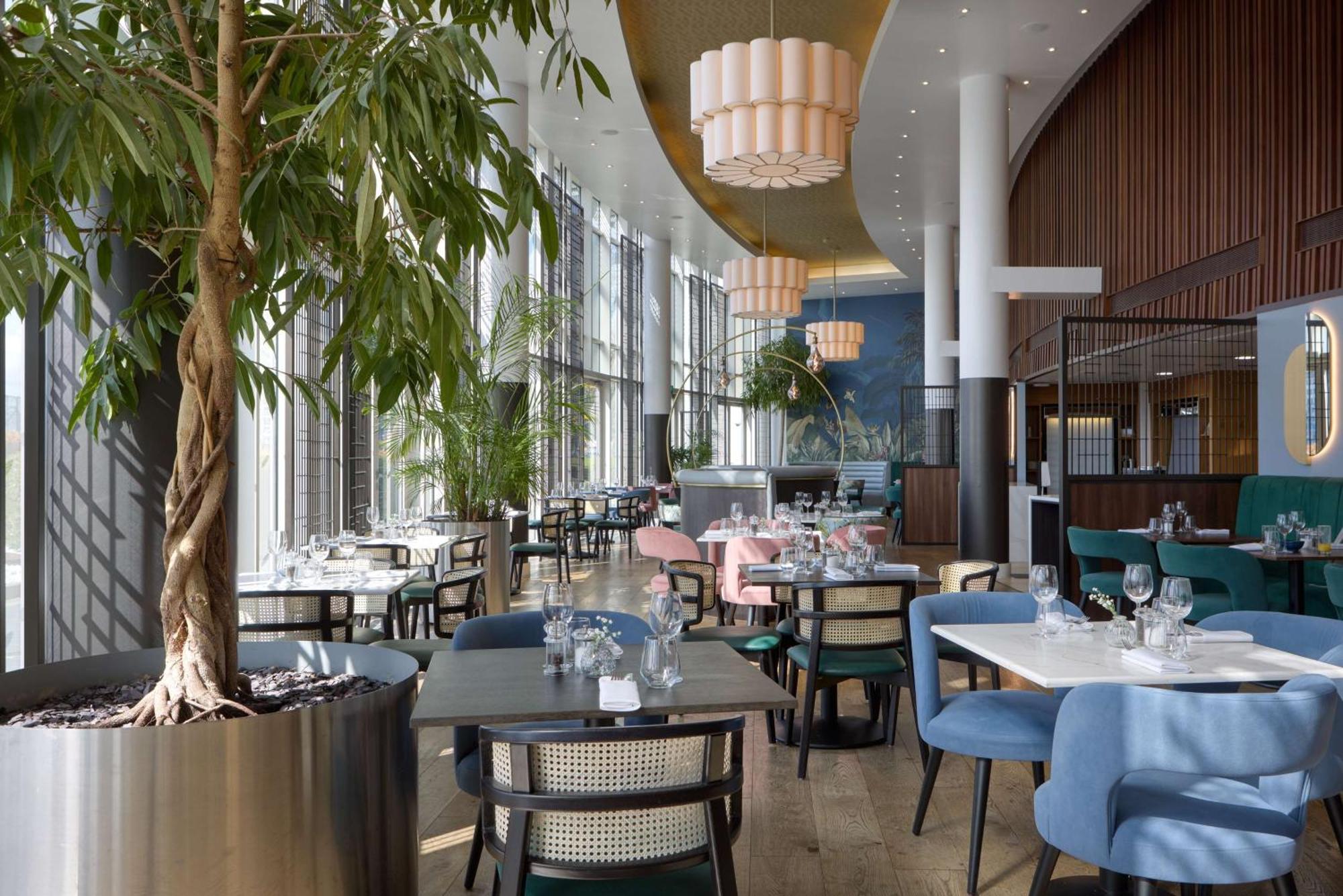 Doubletree By Hilton Excel Hotel 4*