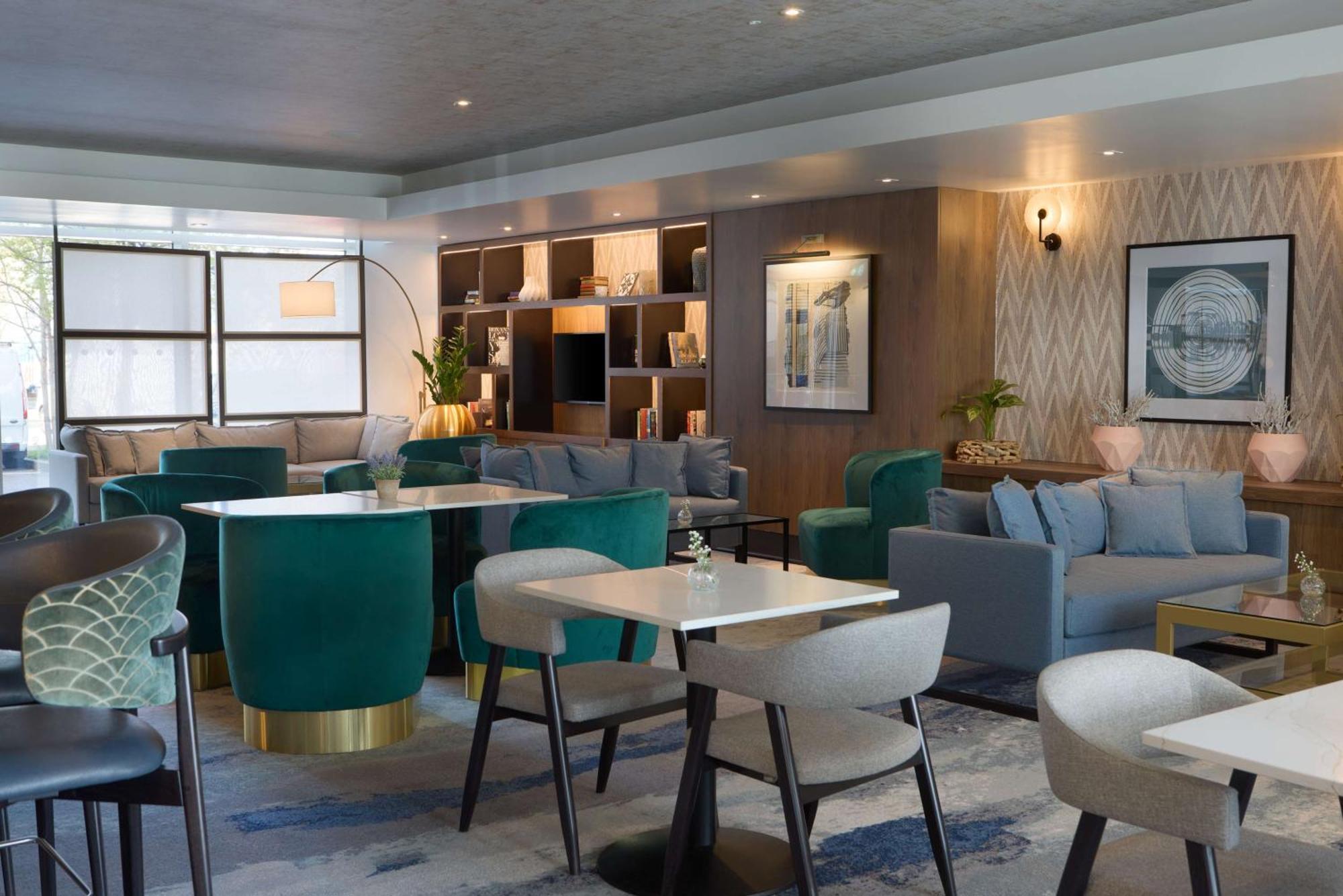 Doubletree By Hilton Excel 4*
