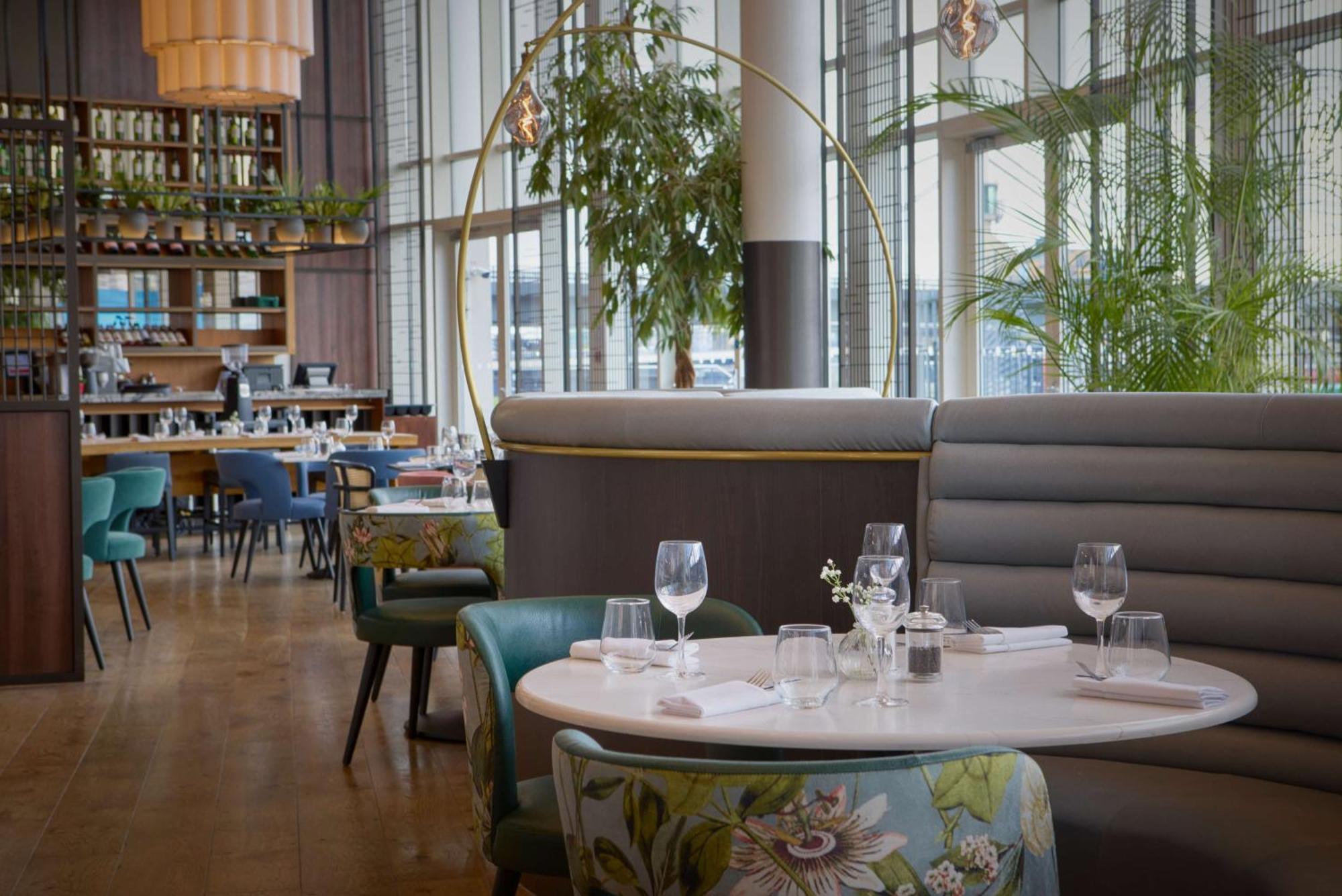 Doubletree By Hilton Excel Hotel 4*