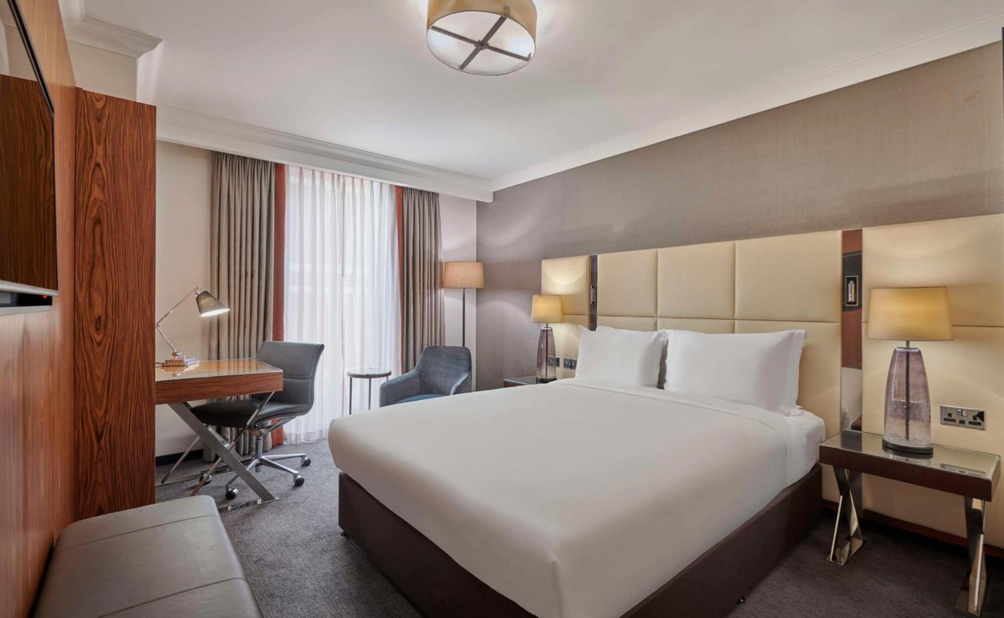 Hotell Hyatt Regency Embankment 4*