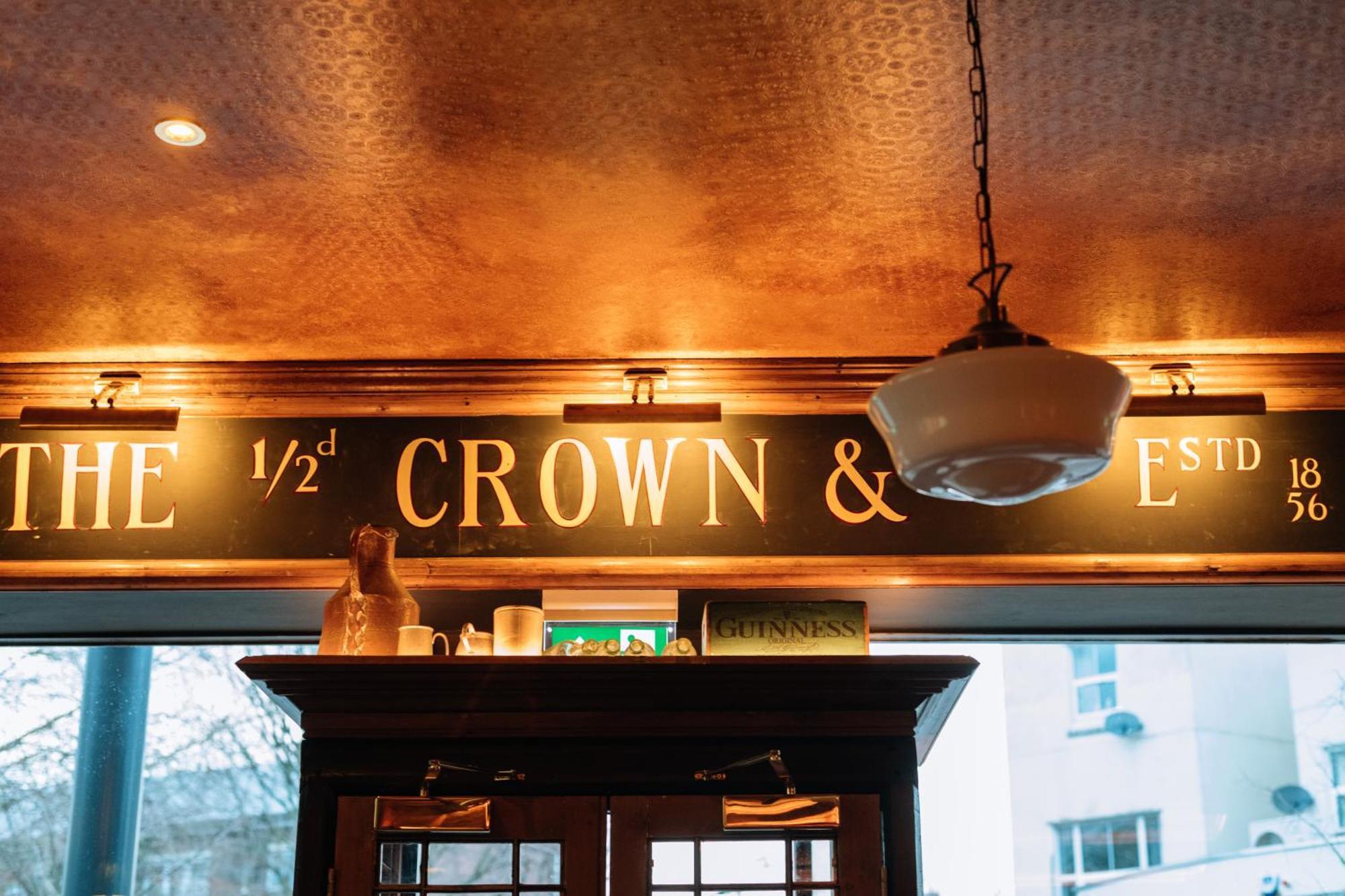 The Crown Pub & Affittacamere 4*