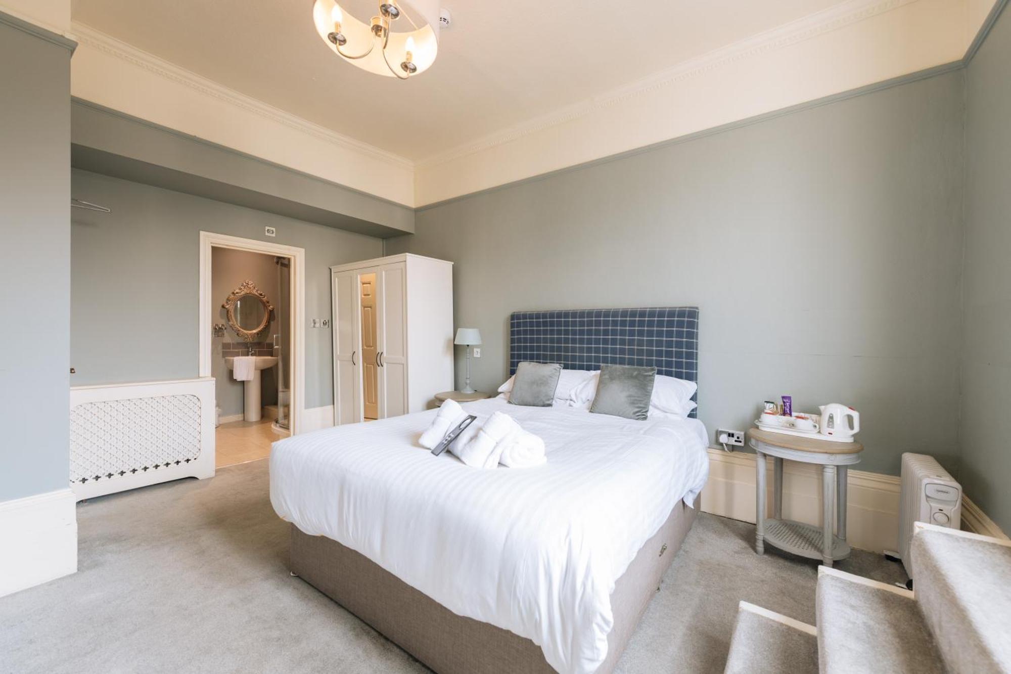 The Crown Pub & Affittacamere 4*