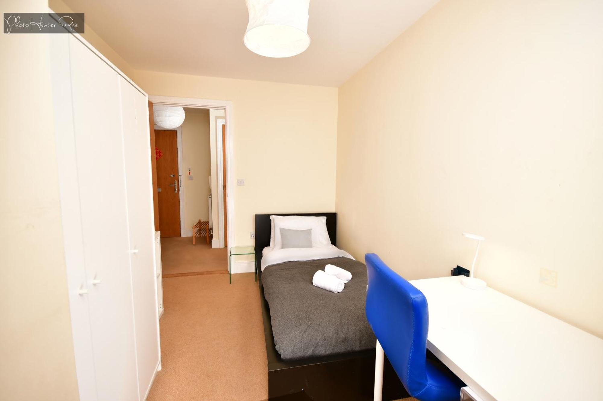 Comfortable 2 Bedroom Flat With Great View Near Canary Wharf Apartment