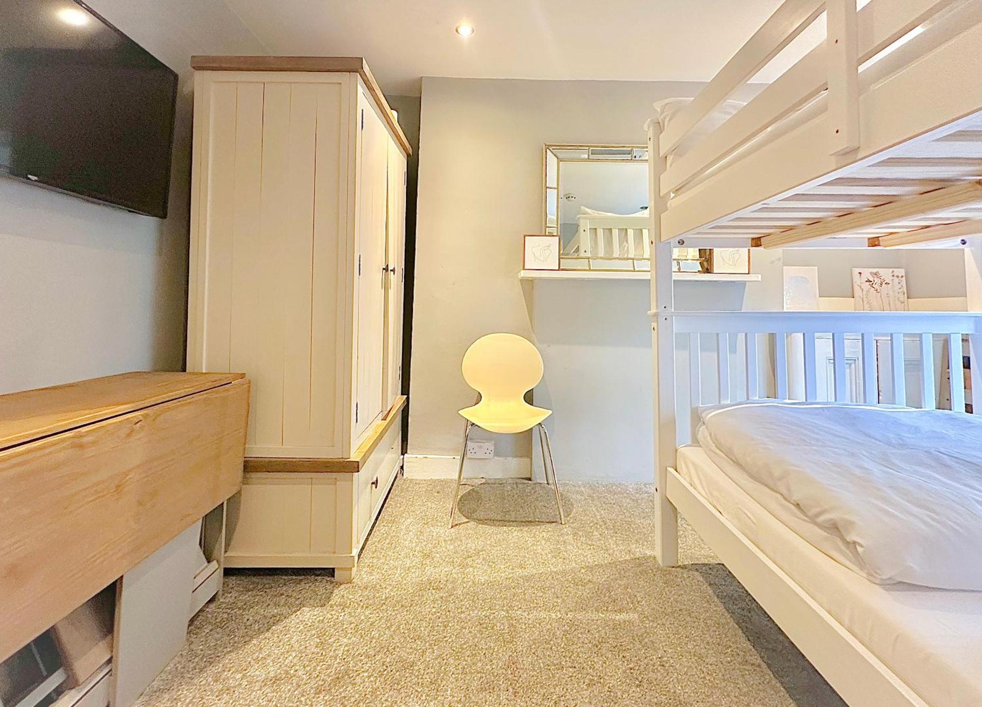 Guest house Edgware
