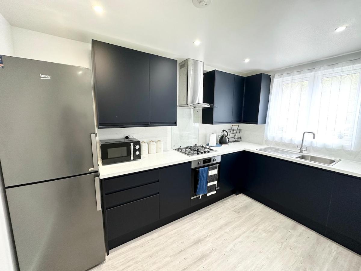 Holiday home Cosy 3 Bedroom Home, Perfect For Family And Groups London