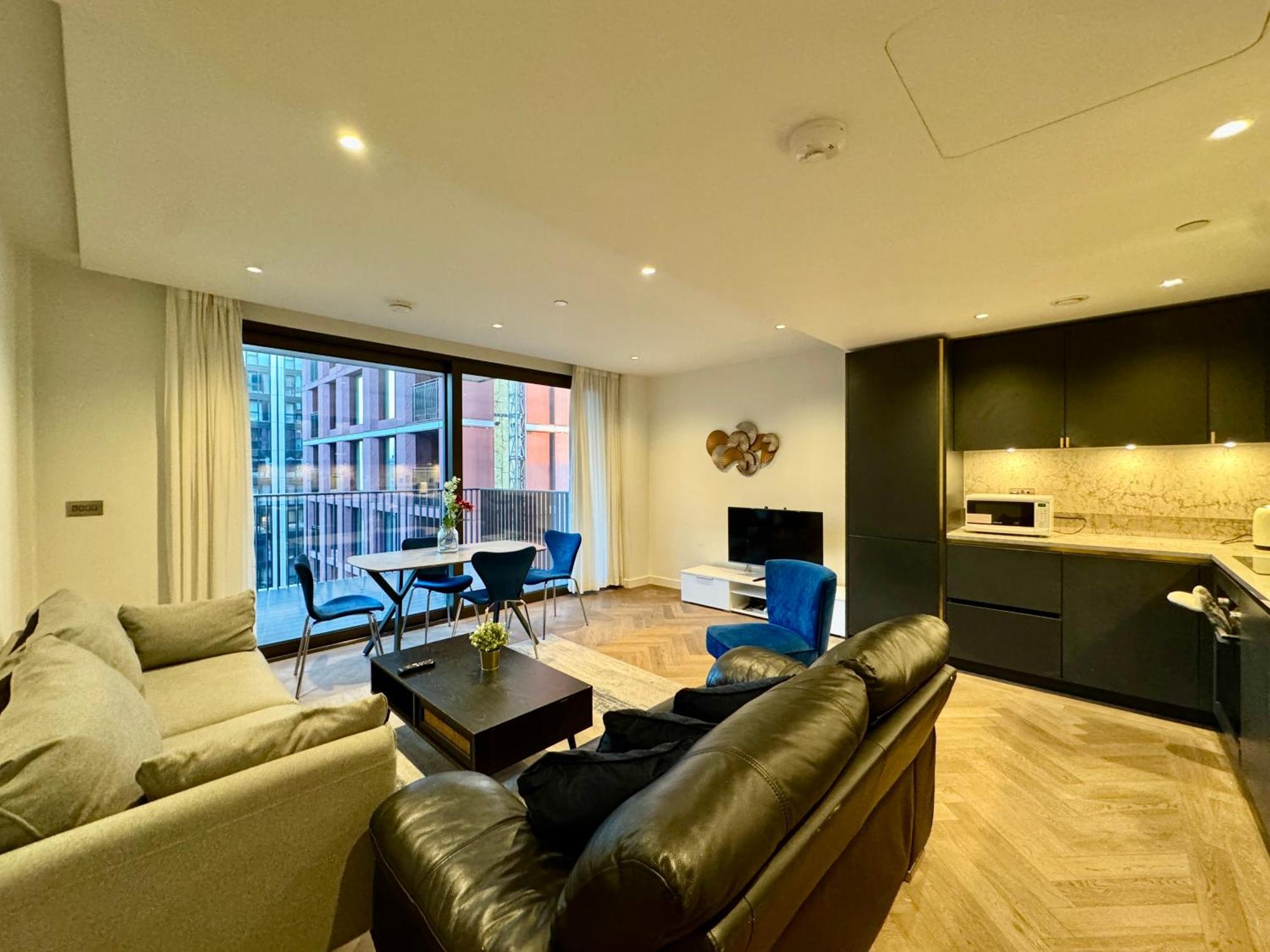 Spacious 2-bedroom Near Paddington & Hyde Park Leilighet London