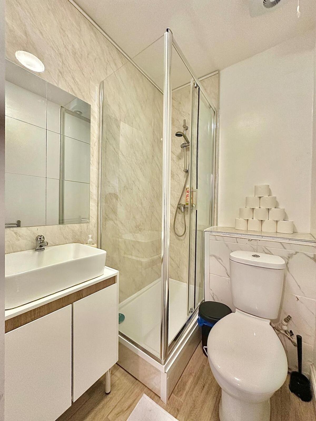 Bright Flat In Maida Hill Apartment London