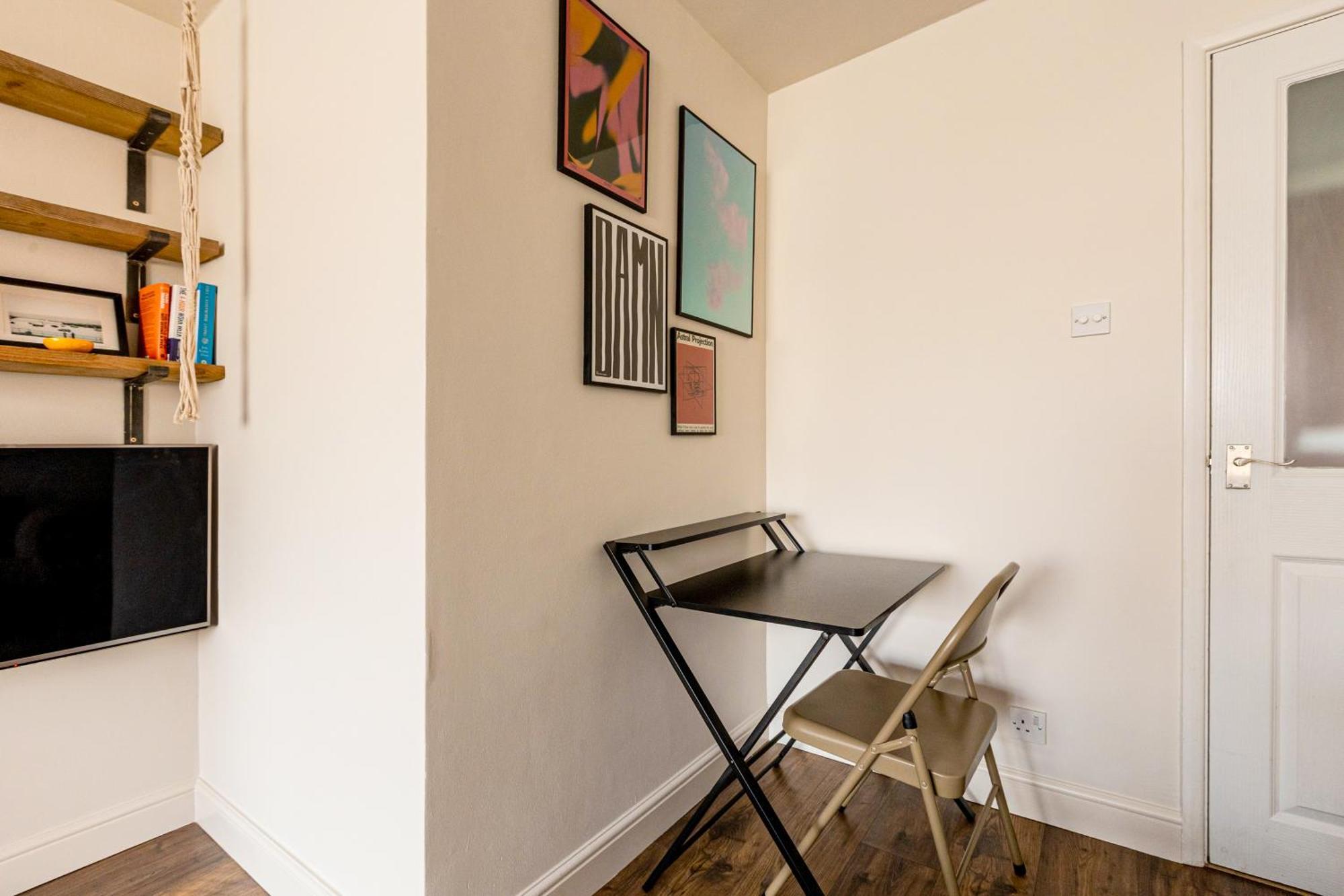 Dreamy Leytonstone 5 Min To Tube London