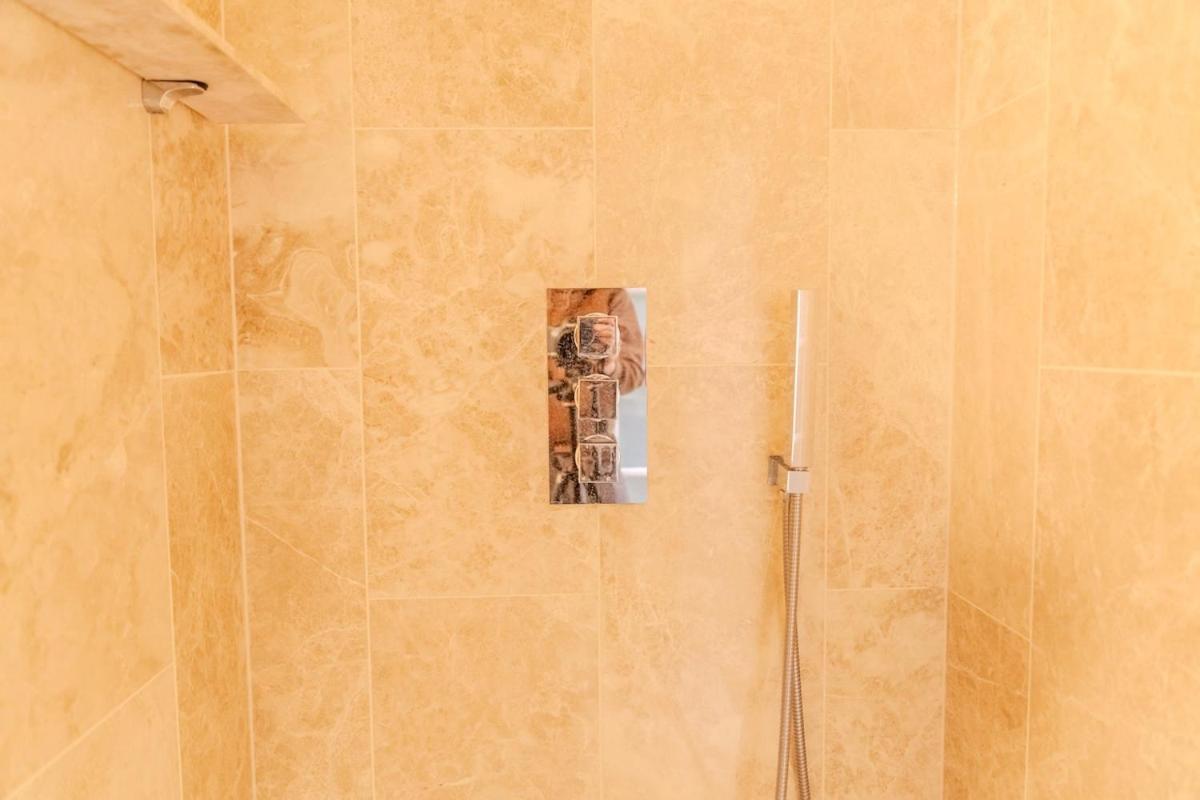 Luxury Newly Refurbished Chelsea Garden Flat Apartment *