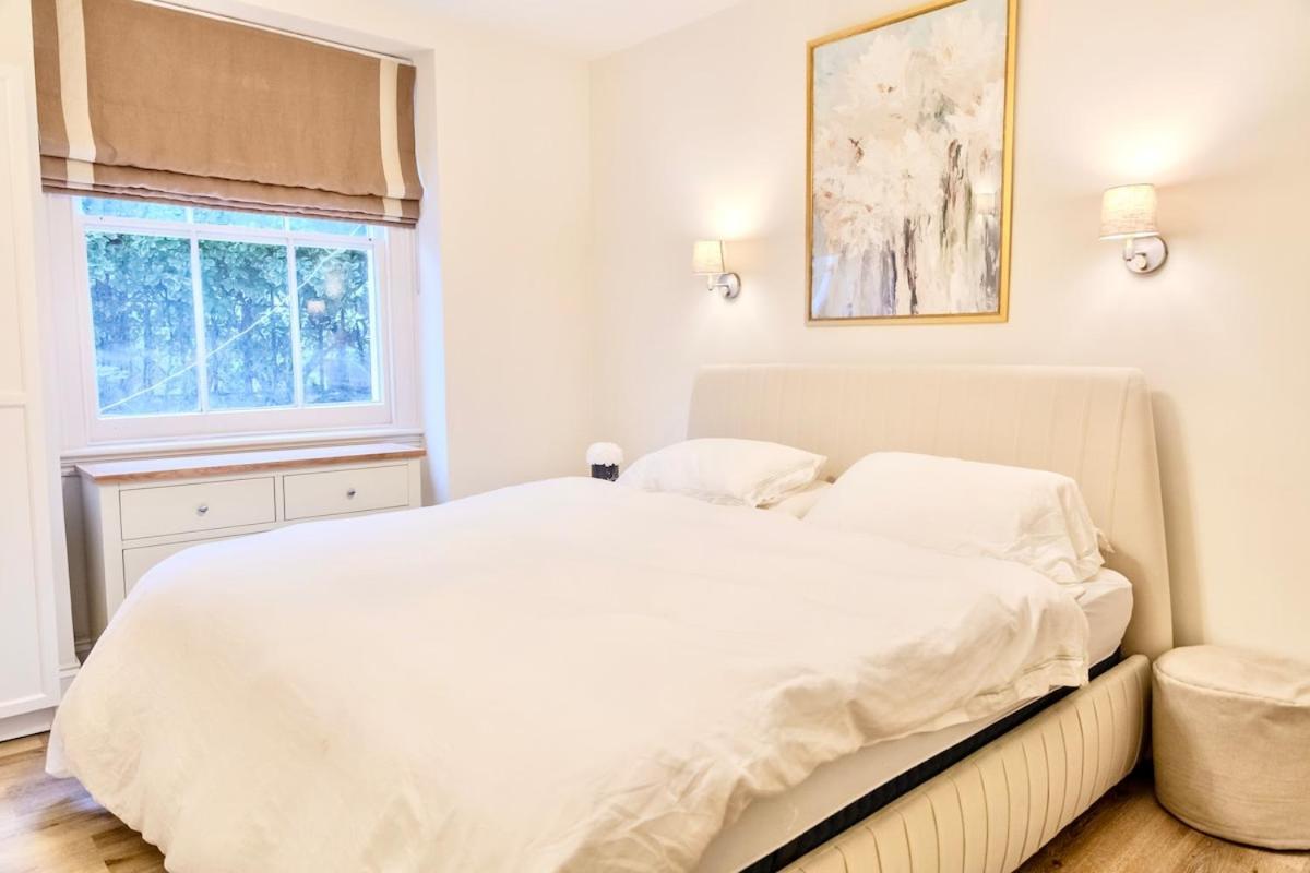 Luxury Newly Refurbished Chelsea Garden Flat London