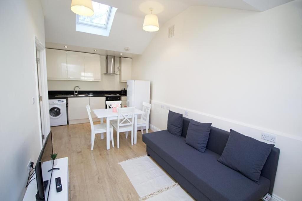 Appartement Lovely 1-bedroom Flat In Near Blackhorse Rd *