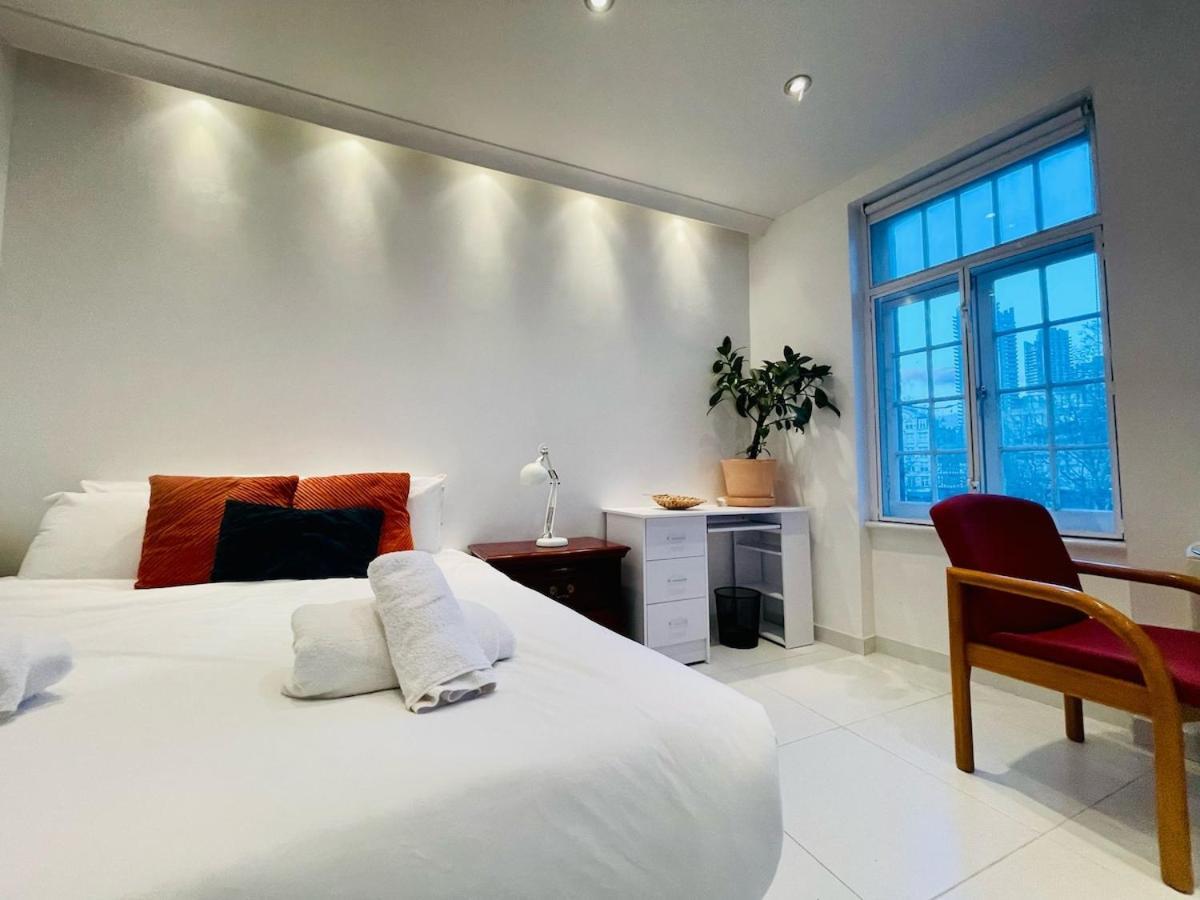 Apartment Stylish Modern In The Heart Of St Paul Smithfield Barbican London