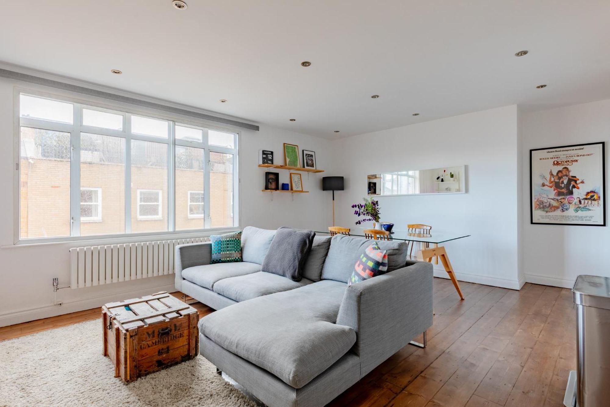 Contemporary 2bd Flat With Balcony Shoreditch Apartment