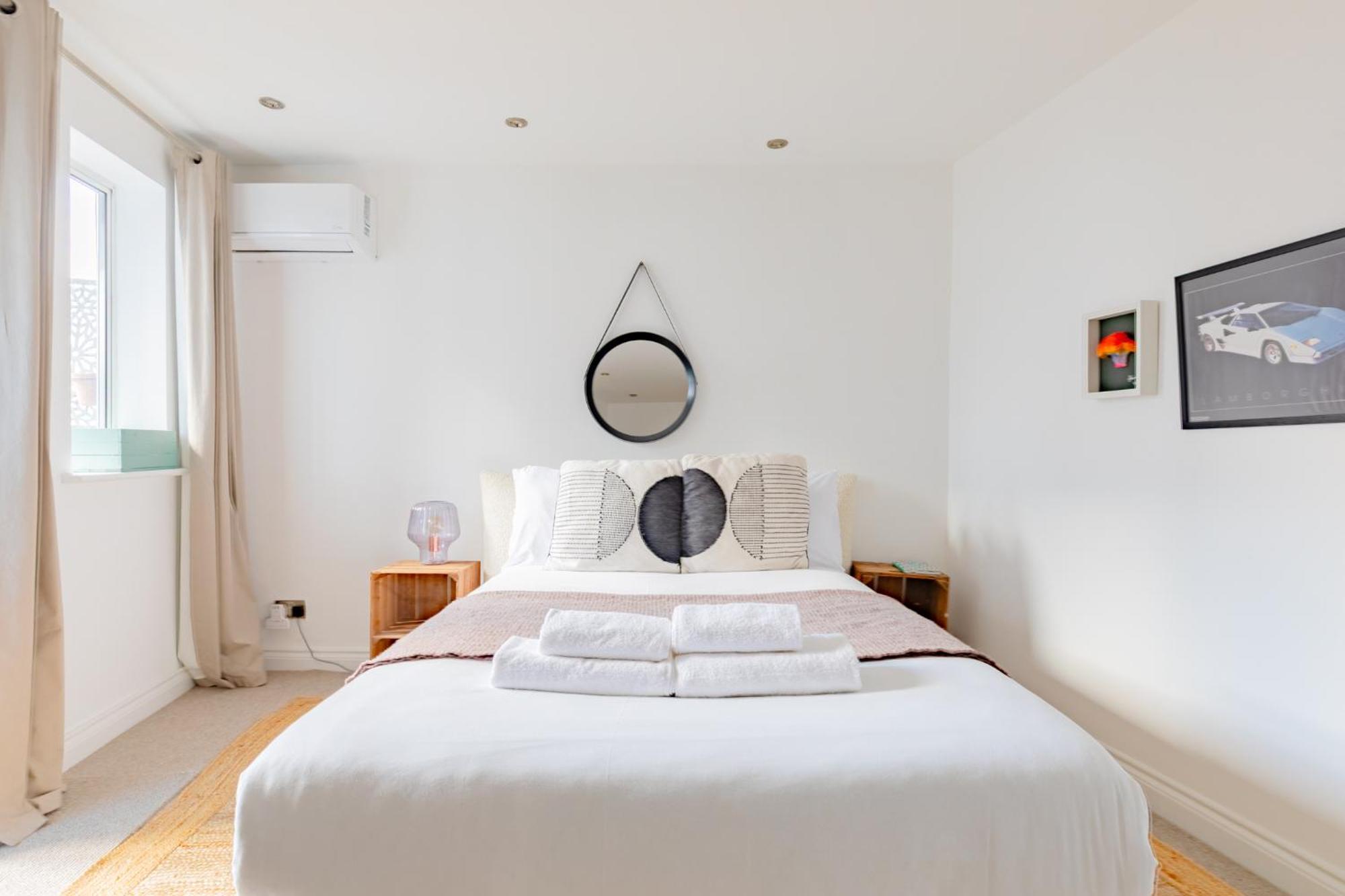 Contemporary 2bd Flat With Balcony Shoreditch