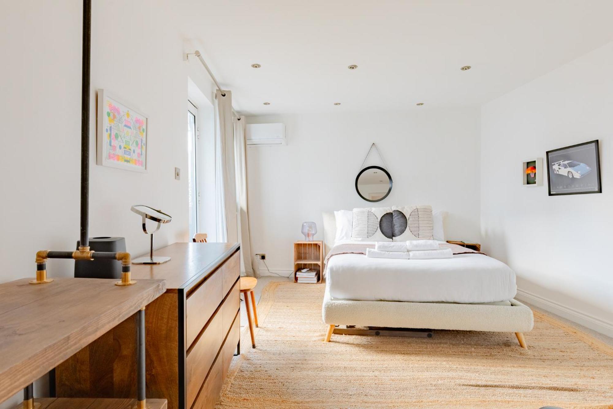 Contemporary 2bd Flat With Balcony Shoreditch * London