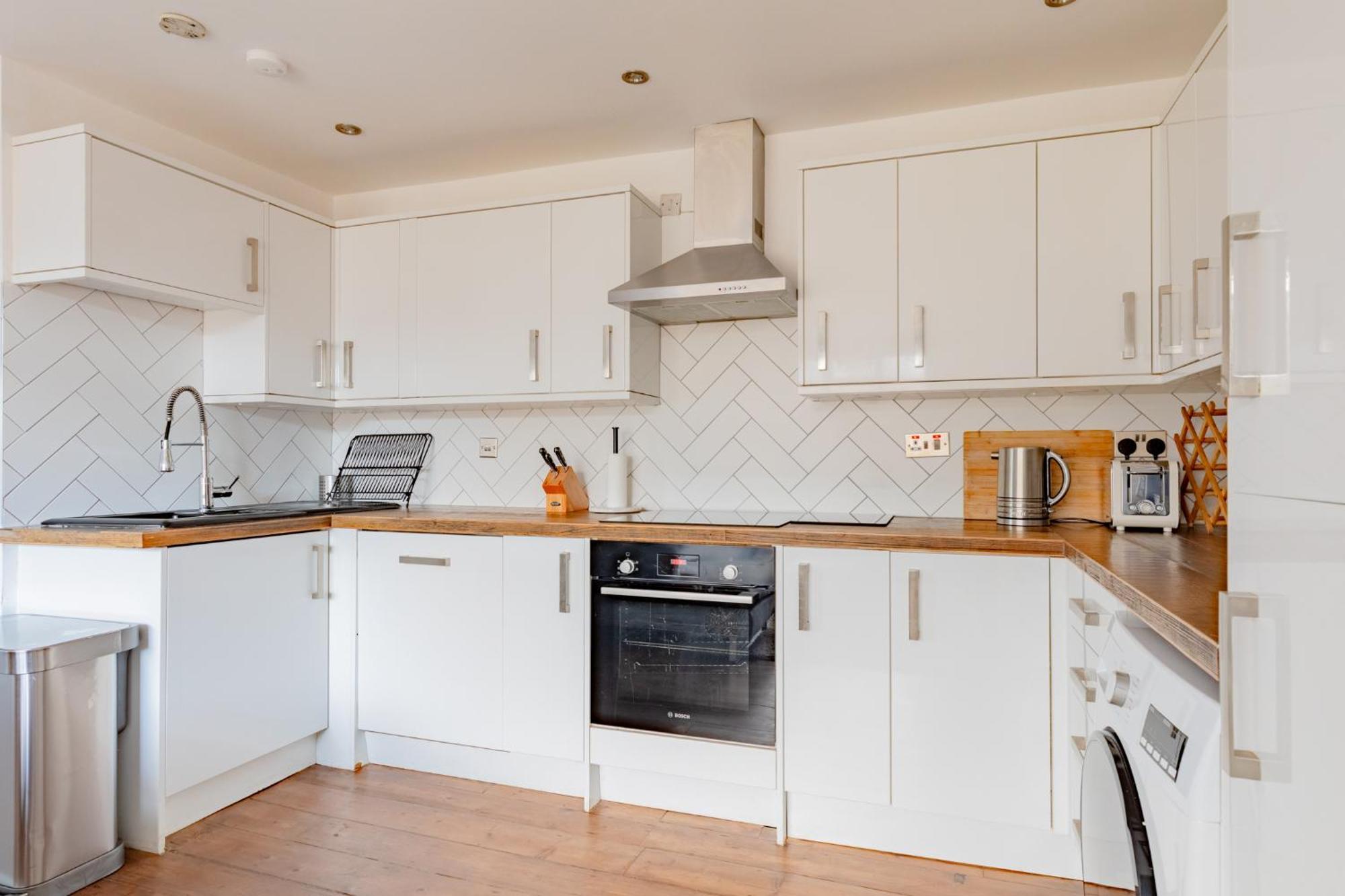 Contemporary 2bd Flat With Balcony Shoreditch Apartment *