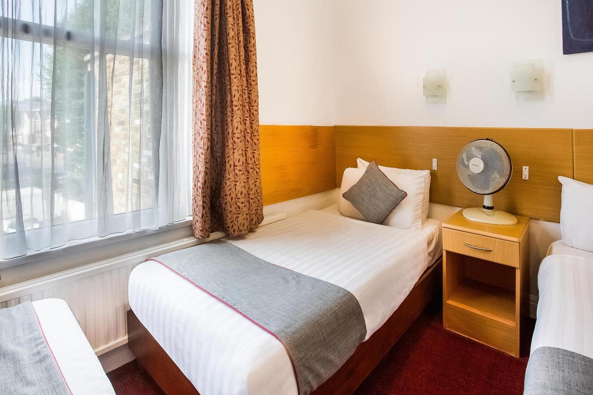 Oyo 3* London