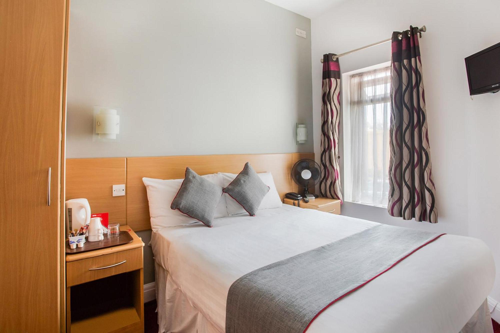 Oyo 3* London