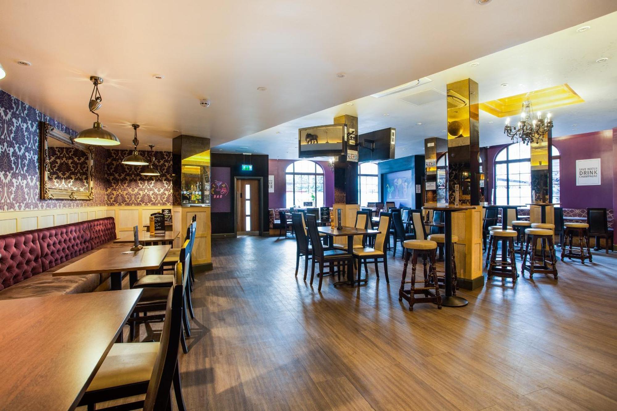 Oyo The Arch, Wembly Stadium Hotel London