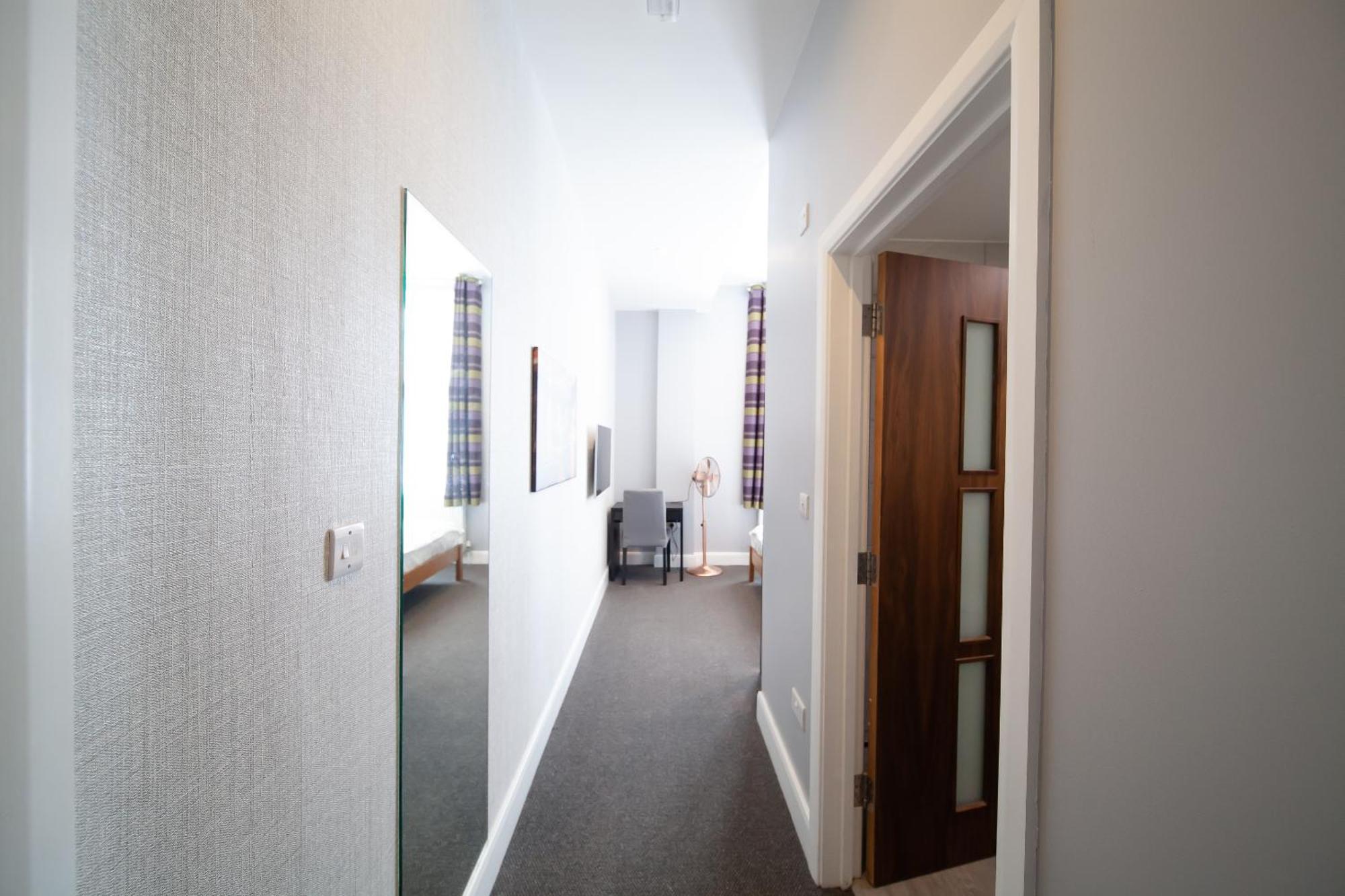 Oyo The Arch, Wembly Stadium Hotel 3*
