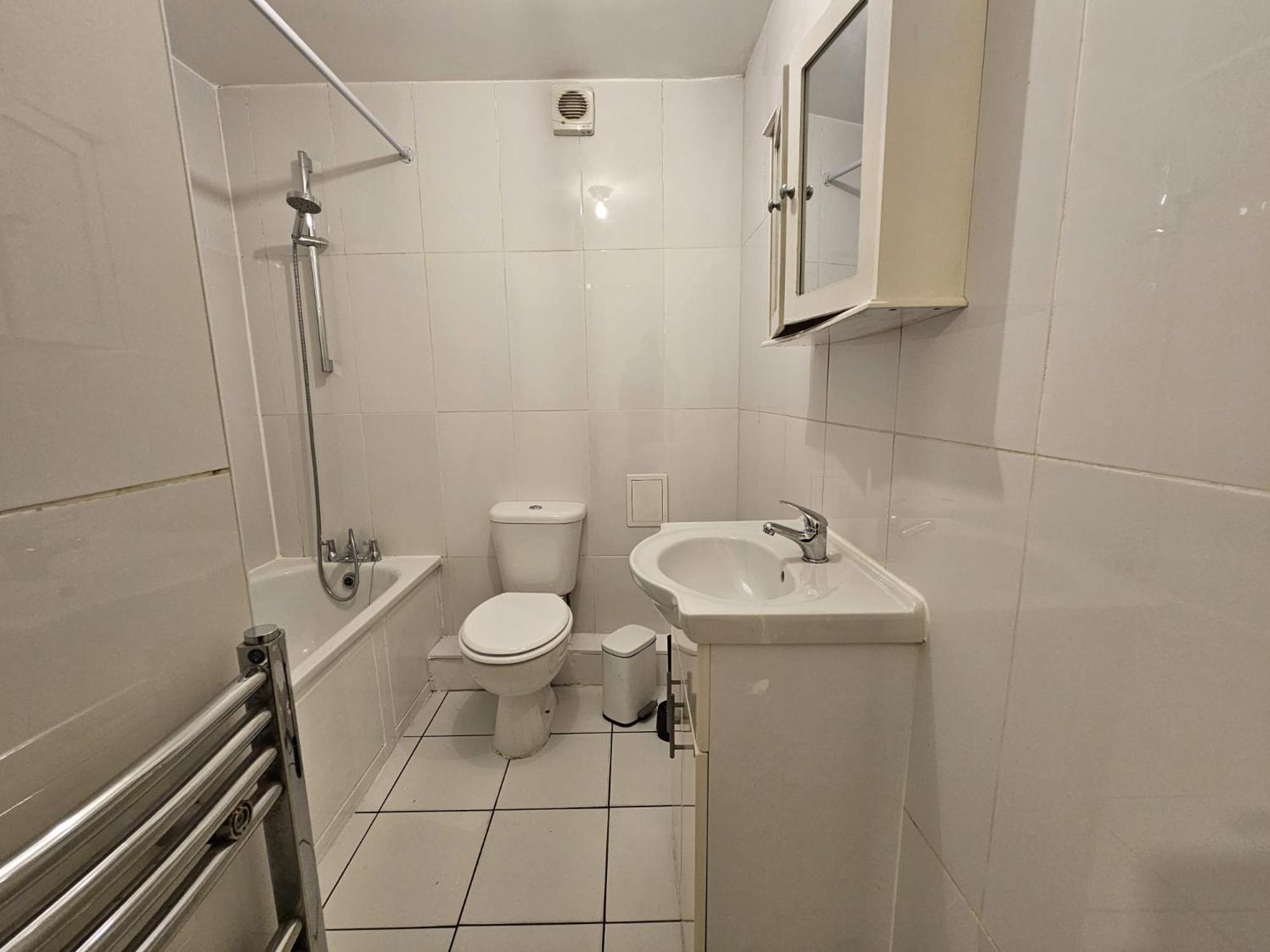 E1 Luxury Flat Londen
