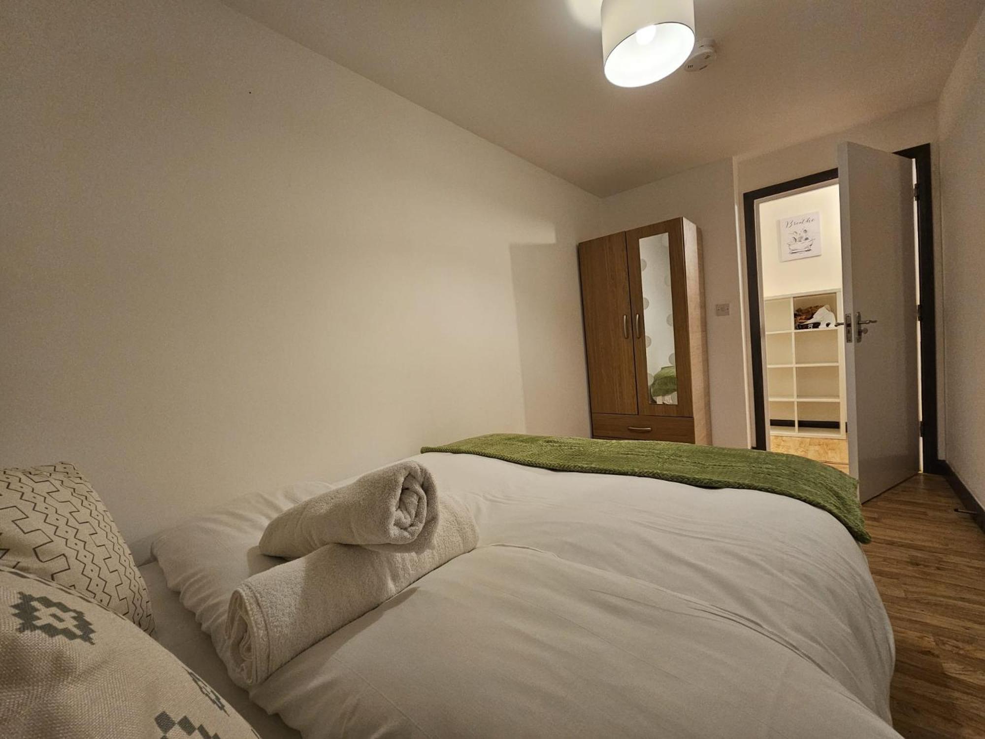 E1 Luxury Flat *