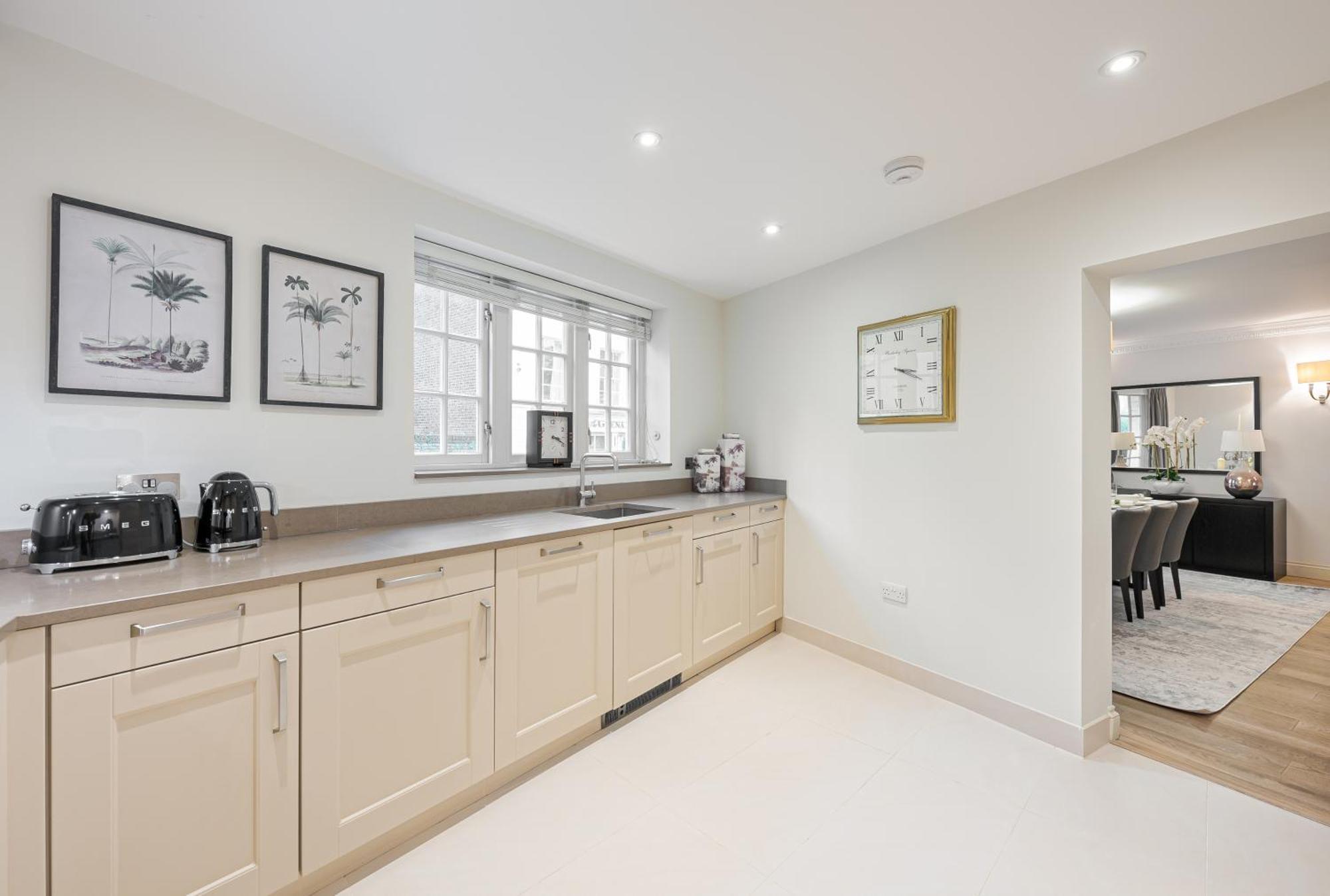 Appartamento Modern 3 Bedroom Luxury House With Garage In