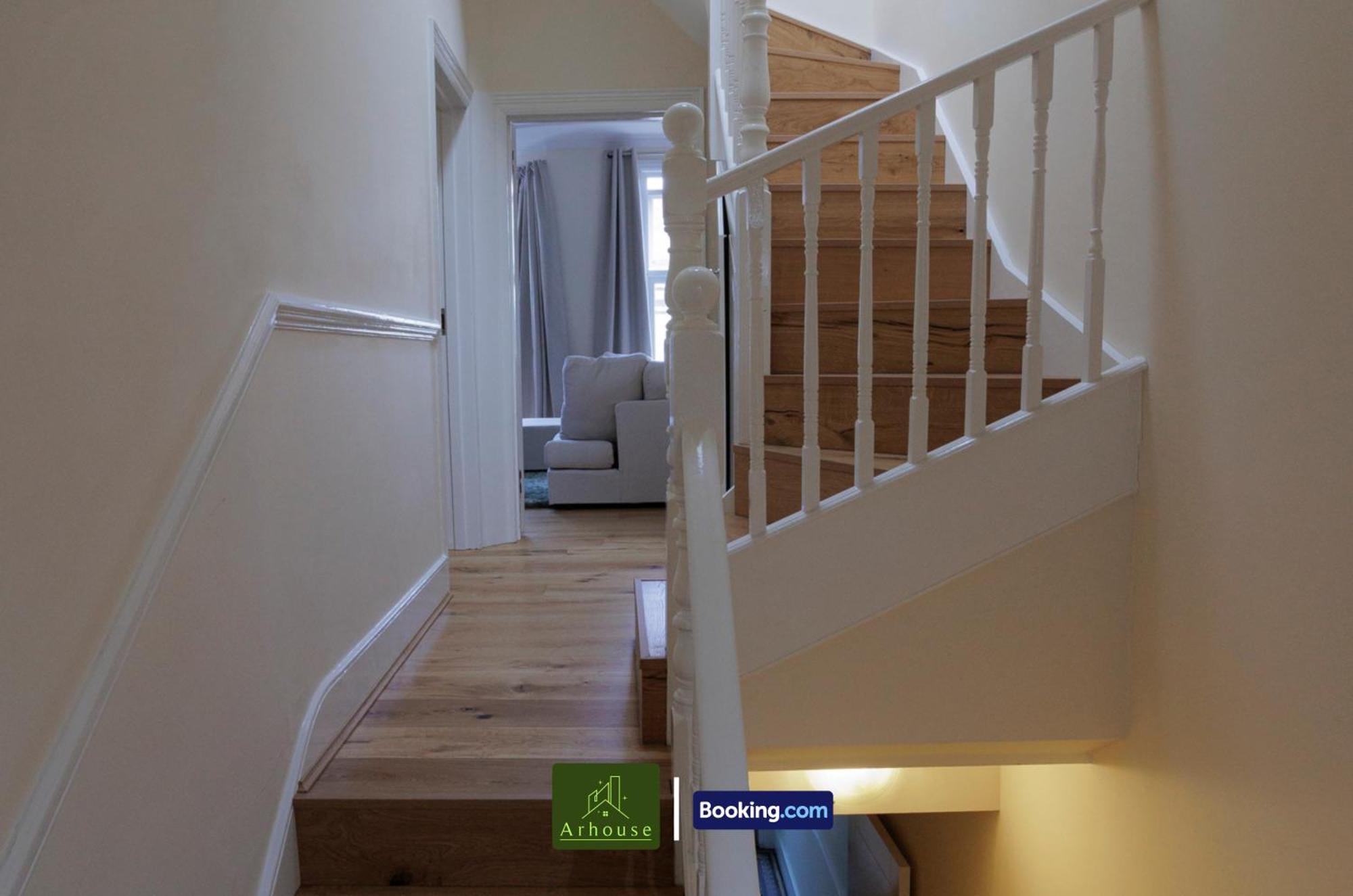 3 Bedroom By Arhouse Short Lets & Serviced Kensal Rise With Free Wifi & Free Parking Lägenhet *