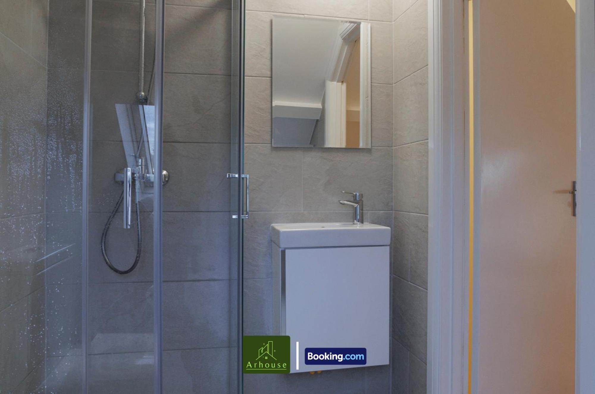 Lägenhet 3 Bedroom By Arhouse Short Lets & Serviced Kensal Rise With Free Wifi & Free Parking *