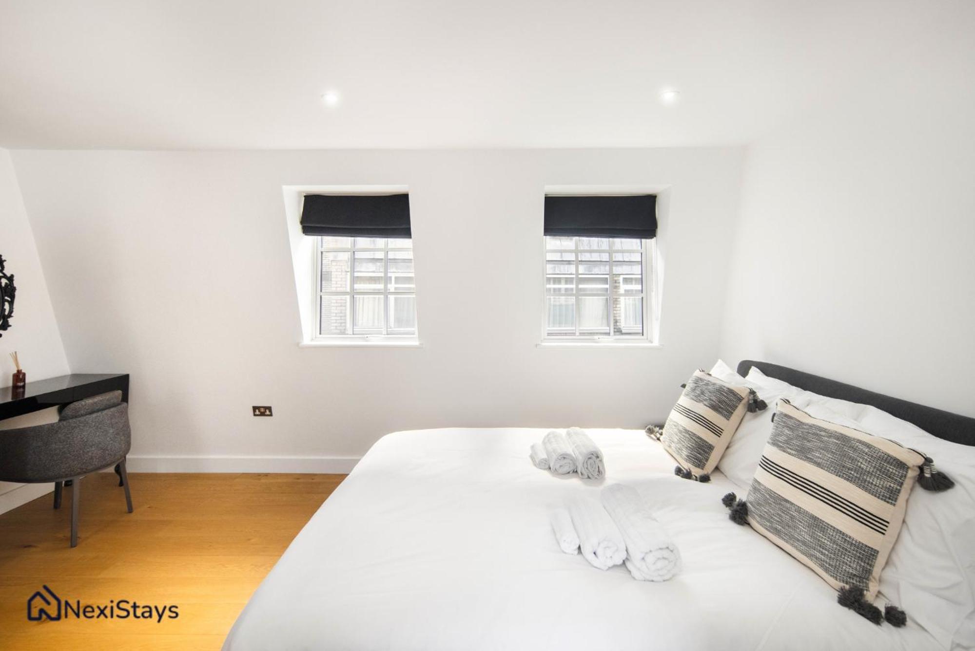 5 Mins Walk To Bond Street, Marylebone Mews Lejlighed London
