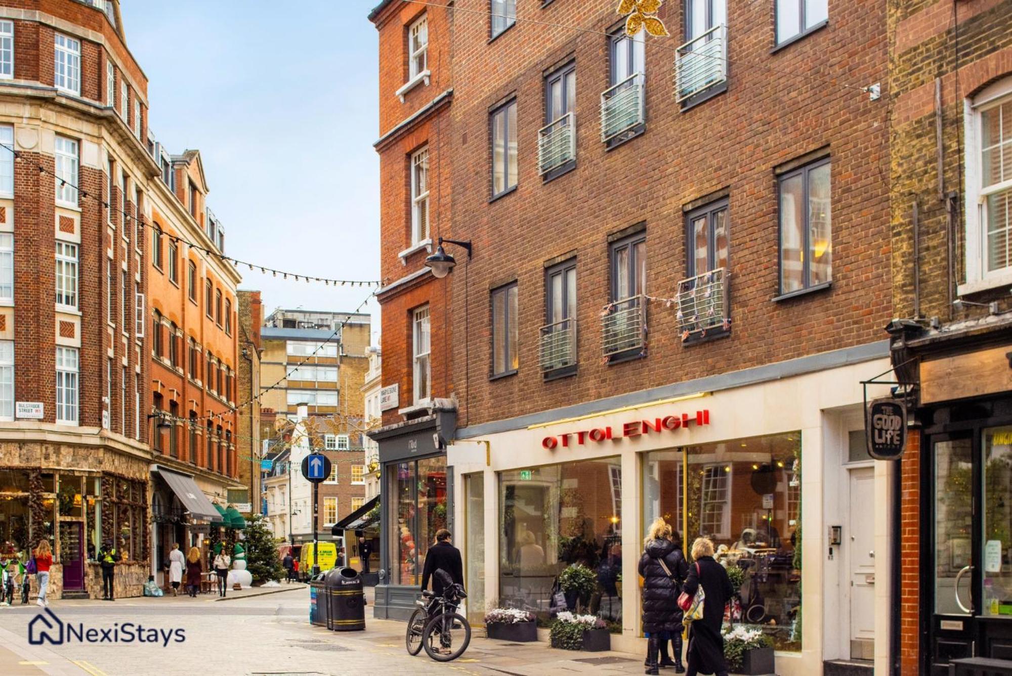 5 Mins Walk To Bond Street, Marylebone Mews Lejlighed London
