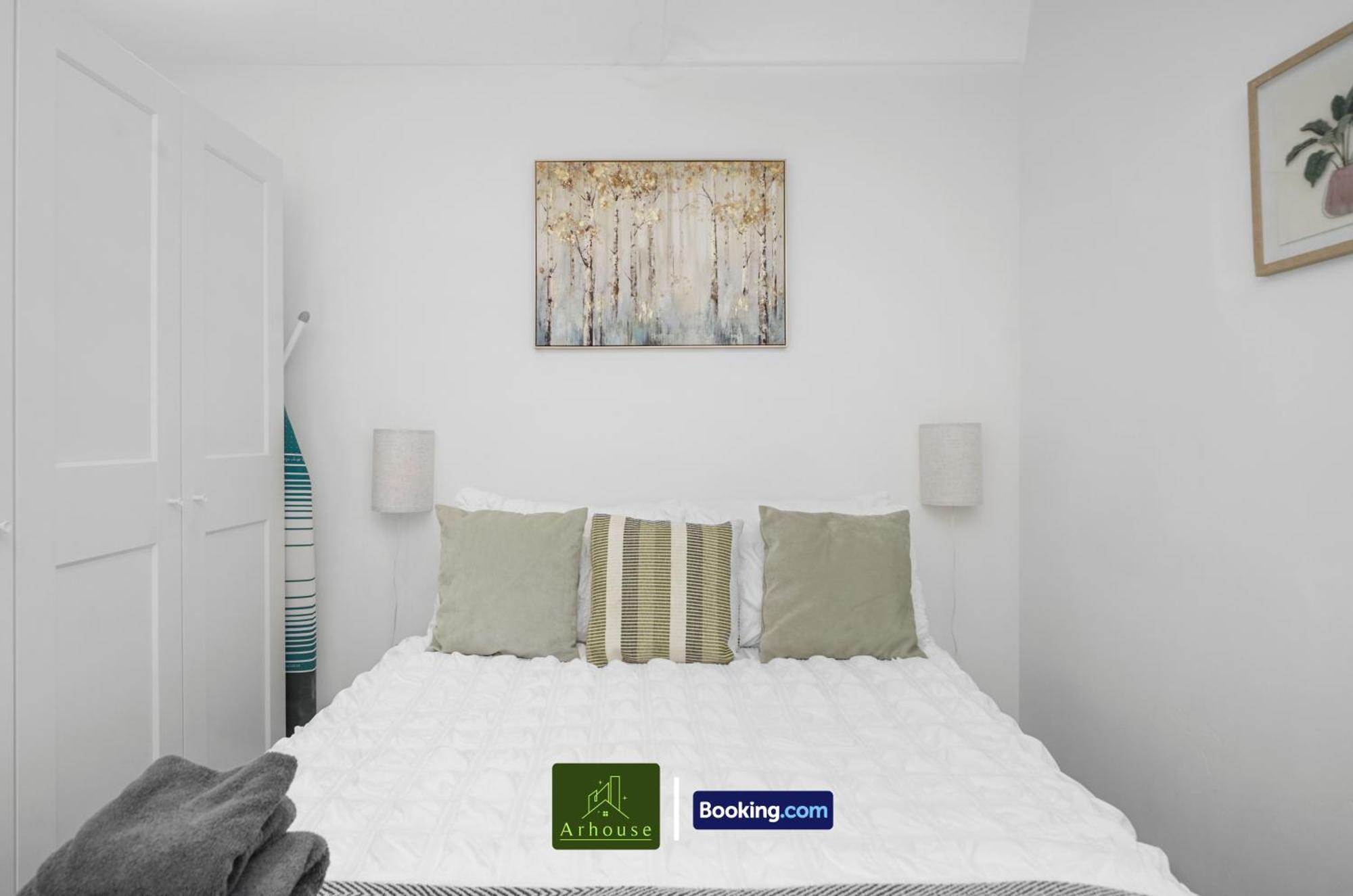Two Bedroom By Arhouse Short Lets & Serviced Clapham With Free Wifi Lägenhet