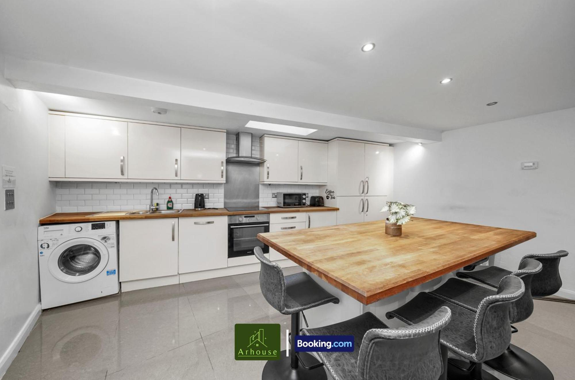 Two Bedroom By Arhouse Short Lets & Serviced Clapham With Free Wifi Lägenhet London