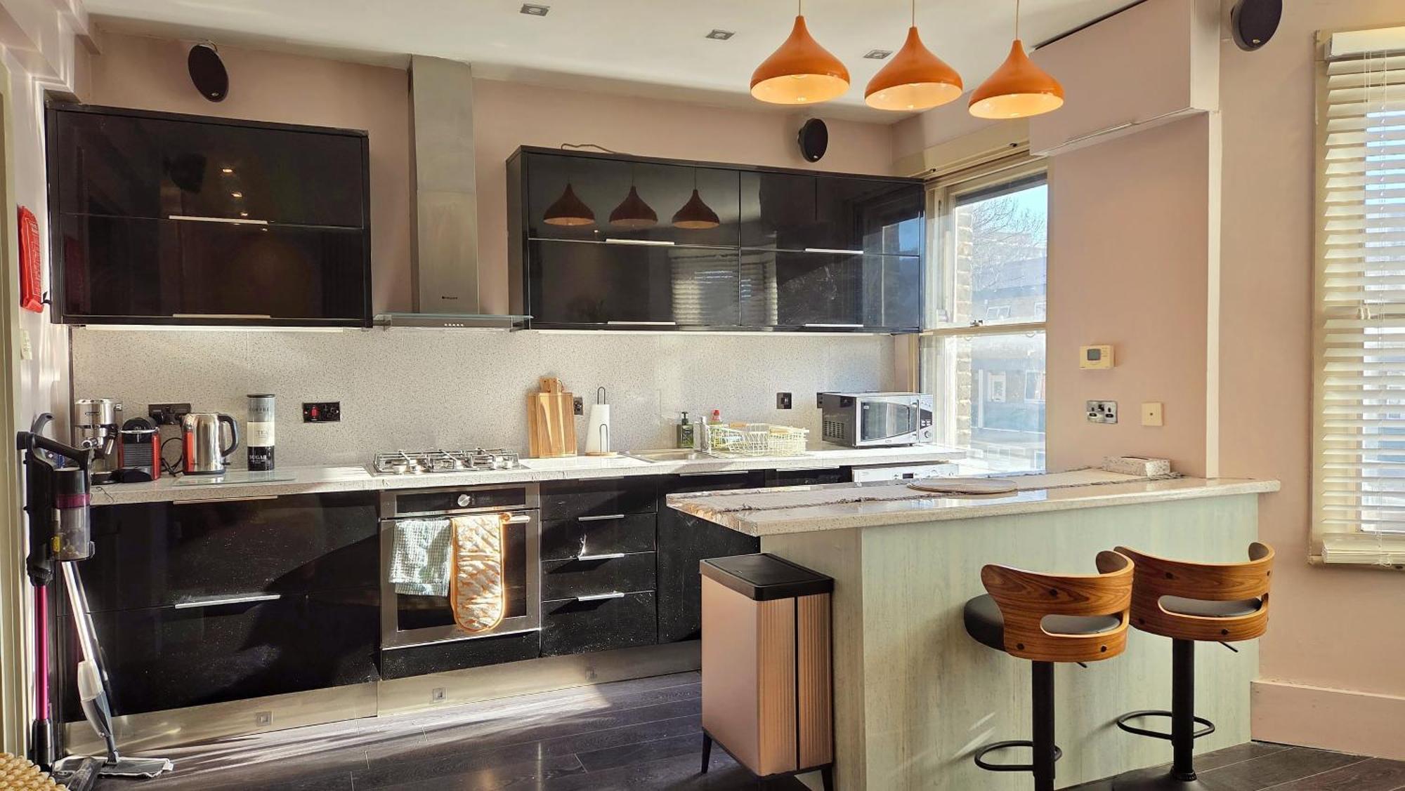 Modern Flat In The Heart Of Camden Town * London