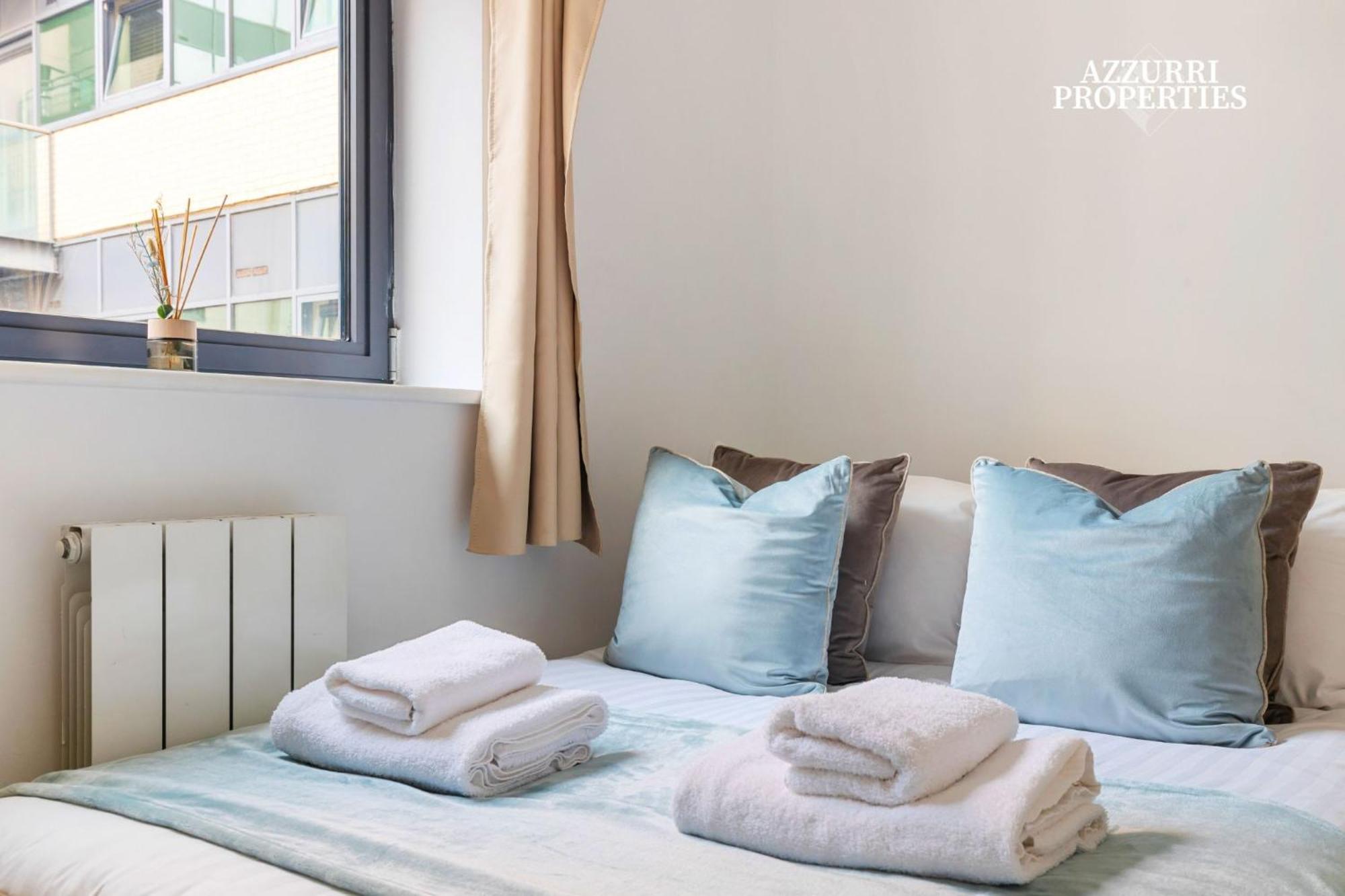 Lägenhet 50 Percent Off For Monthly And Only 7-minute To Crossharbour Station London