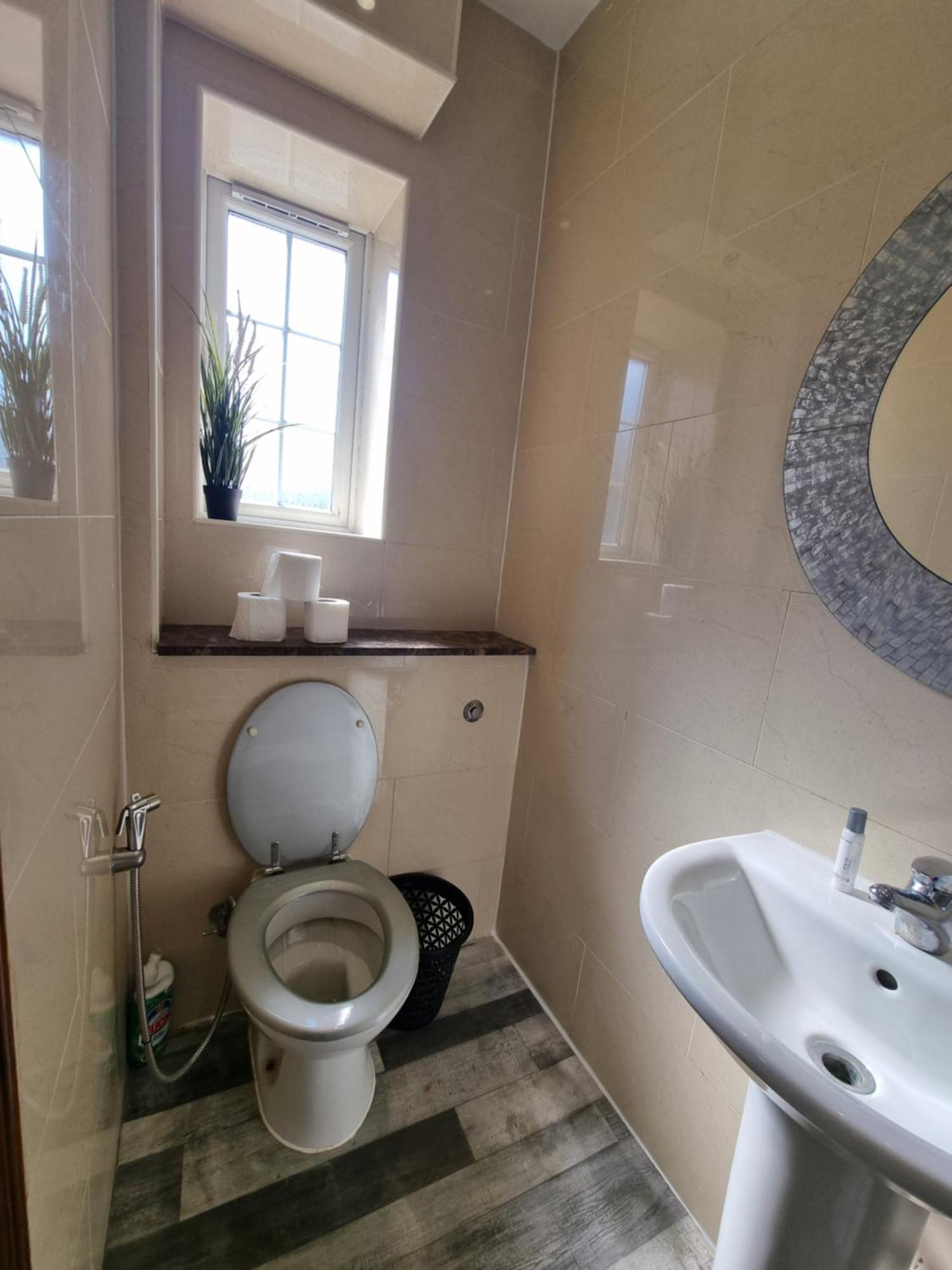 Leilighet 2nd Flr 3 Bed Flat In The Heart Of Edgware Road-g20