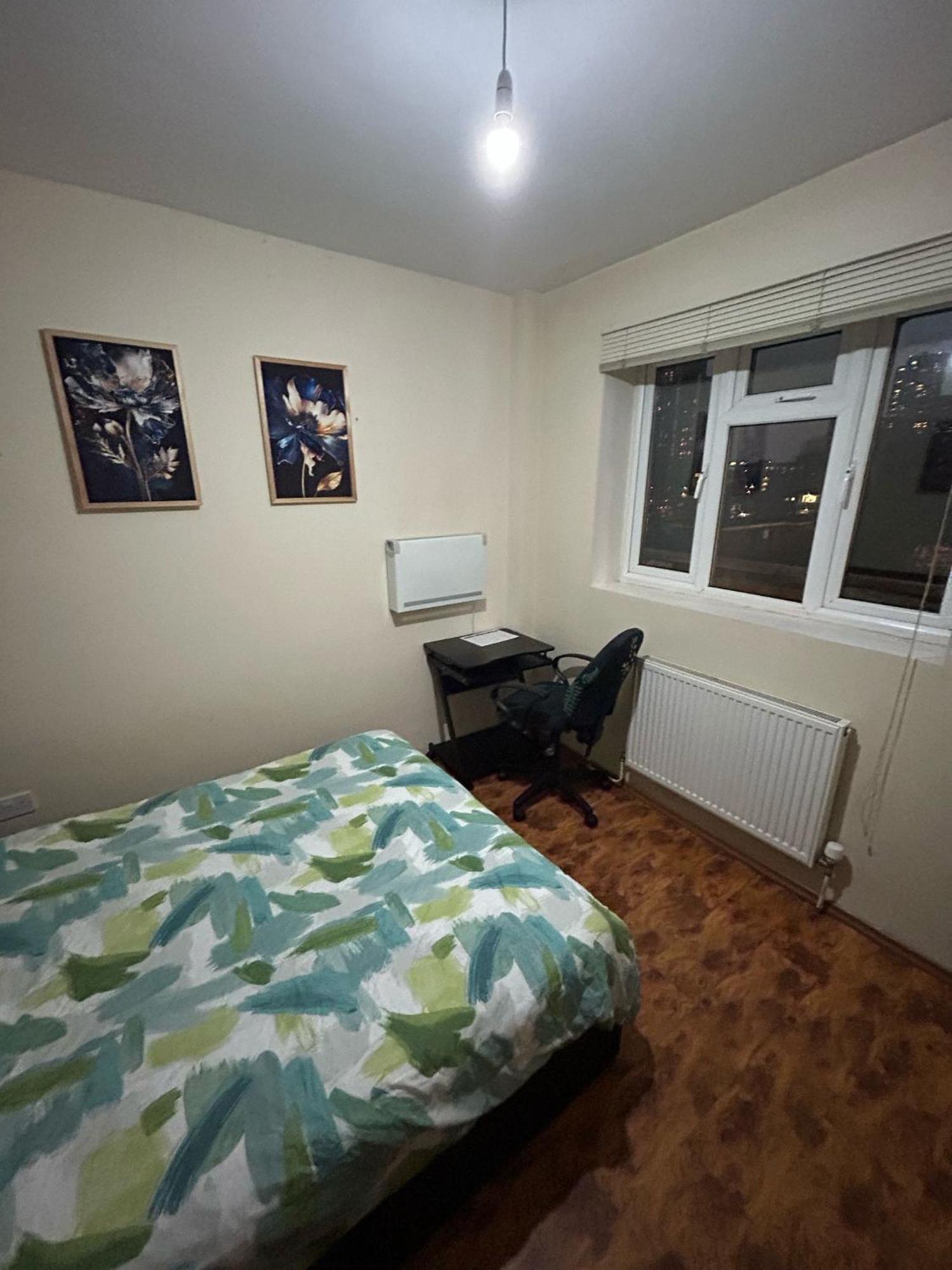 Shared Ideal For Professional Or Students In Heart Of Apartment