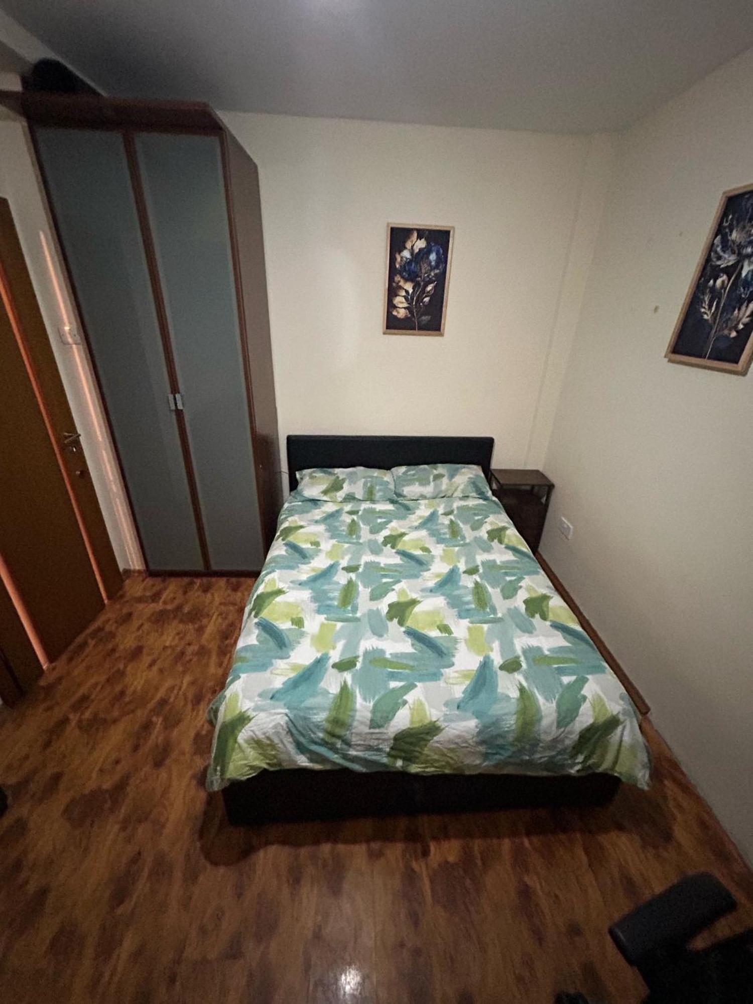 Shared Ideal For Professional Or Students In Heart Of Apartment *