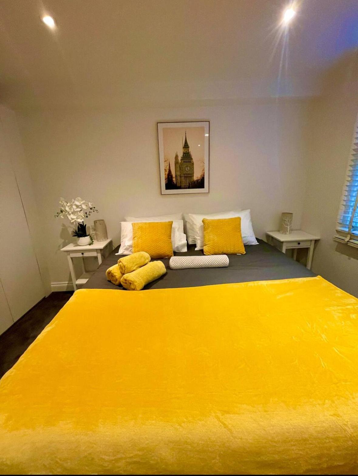 1 Bedroom Flat In Knightsbridge Apartment *