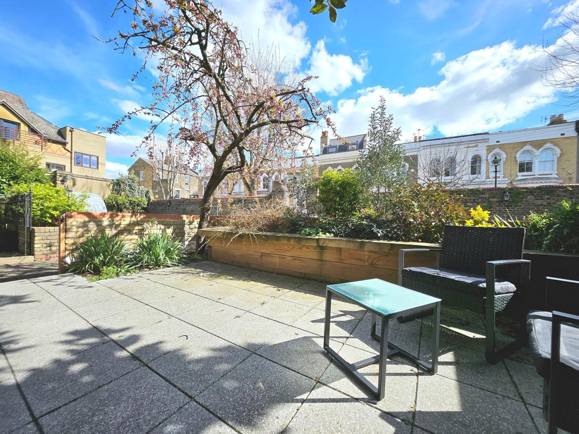 Schoolbell Mews Full 3 Bedroom 2 Bathroom Architect Designed Mews House Fabulous Bow, Victoria Park Location Ferienhaus *