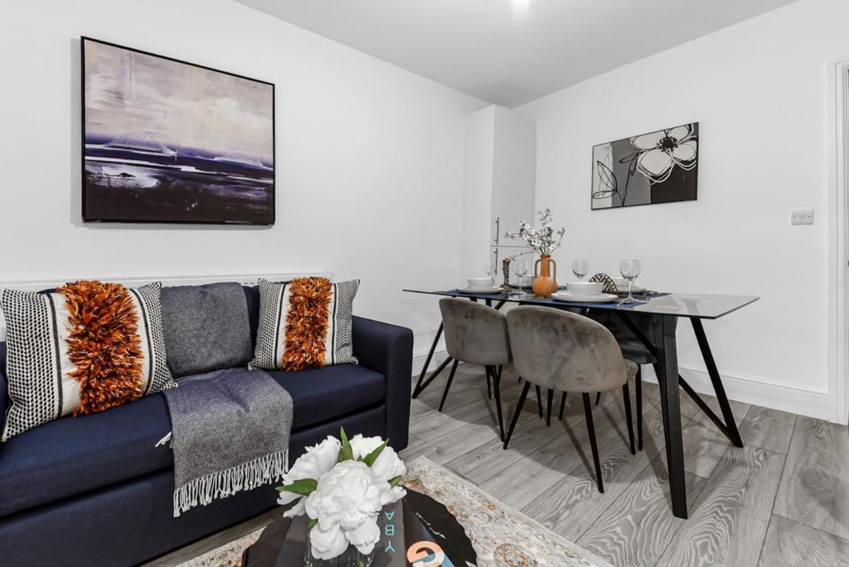 Tranquil 3 Bedroom Escape For Families Or Groups Lägenhet *